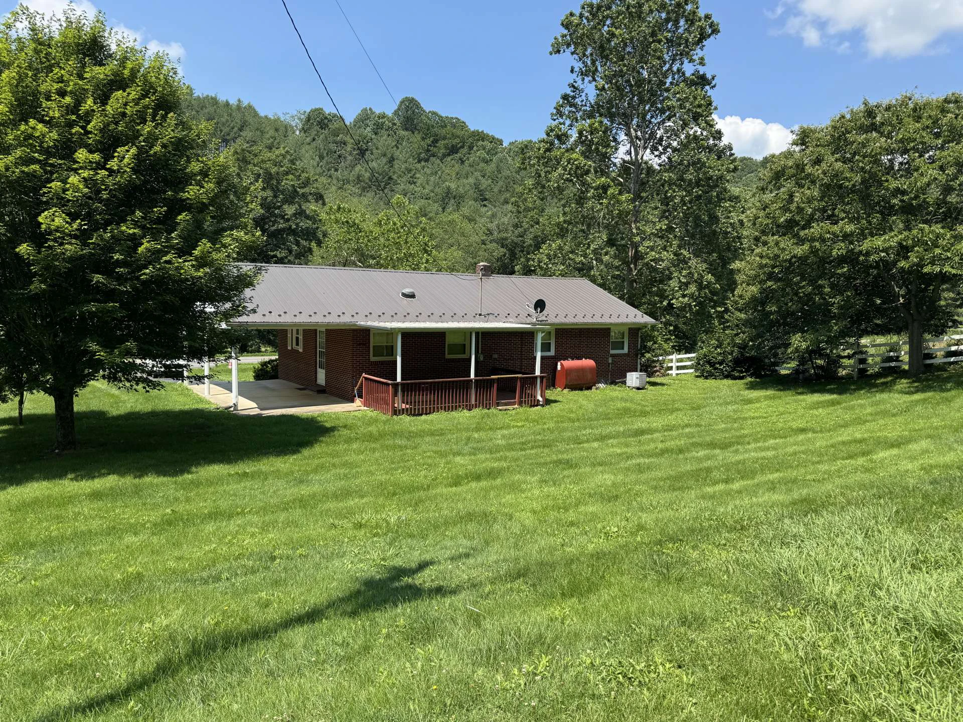 Image number 3 for the current listing