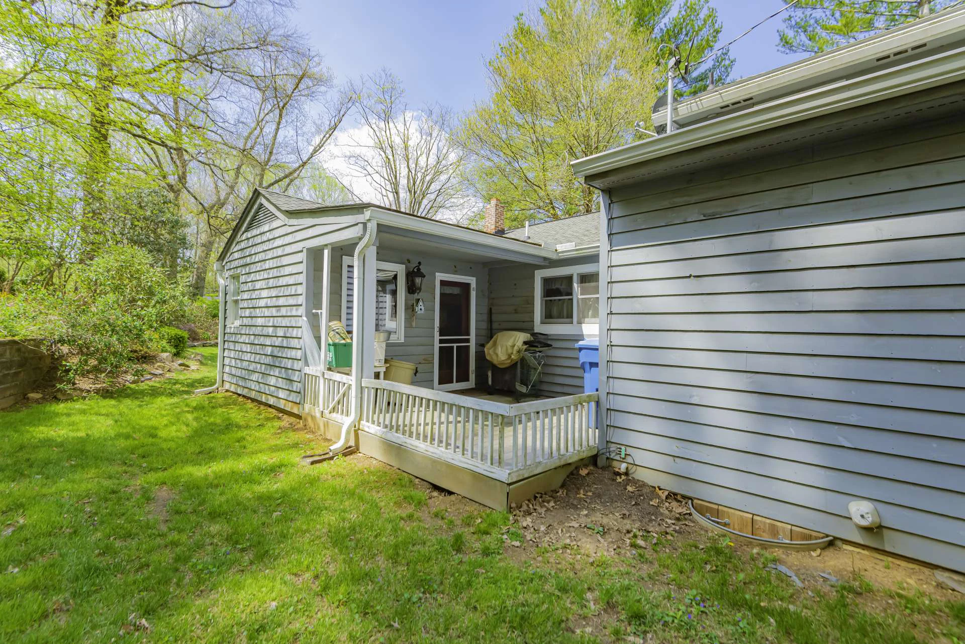 Image number 4 for the current listing