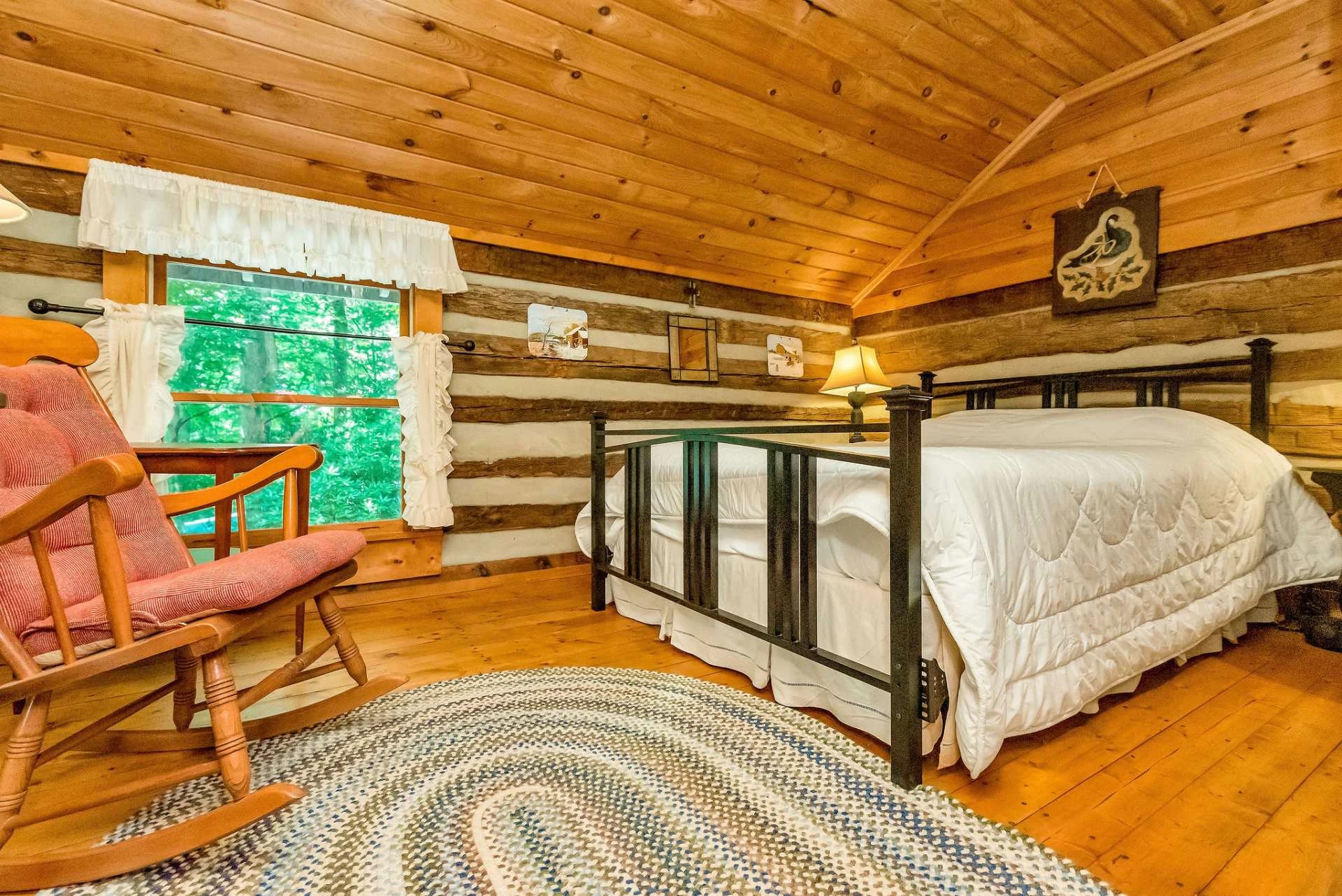 Image number 4 for the current listing