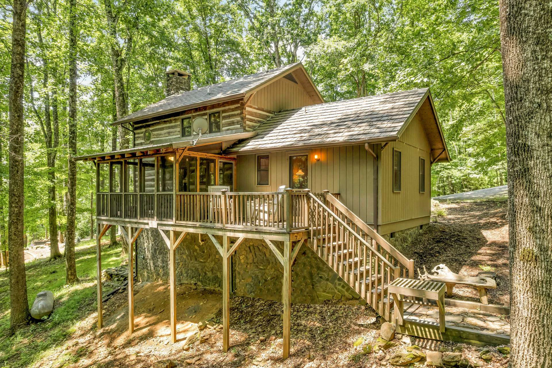 Image number 16 for the current listing