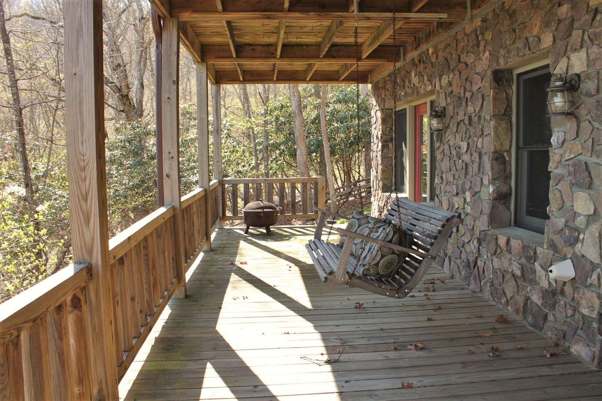 Image number 4 for the current listing