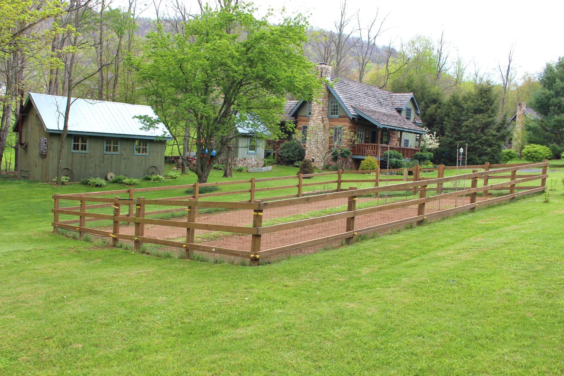 Image number 19 for the current listing