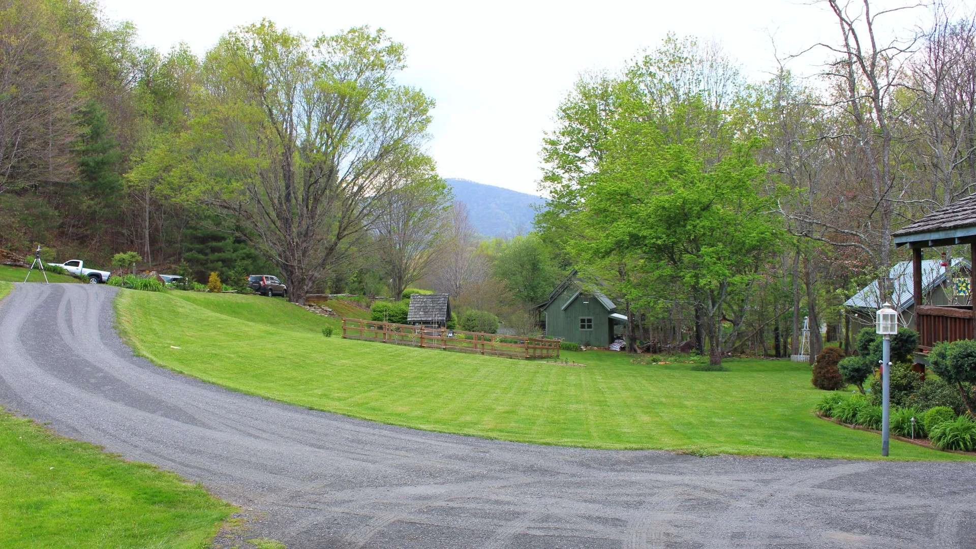 Image number 20 for the current listing