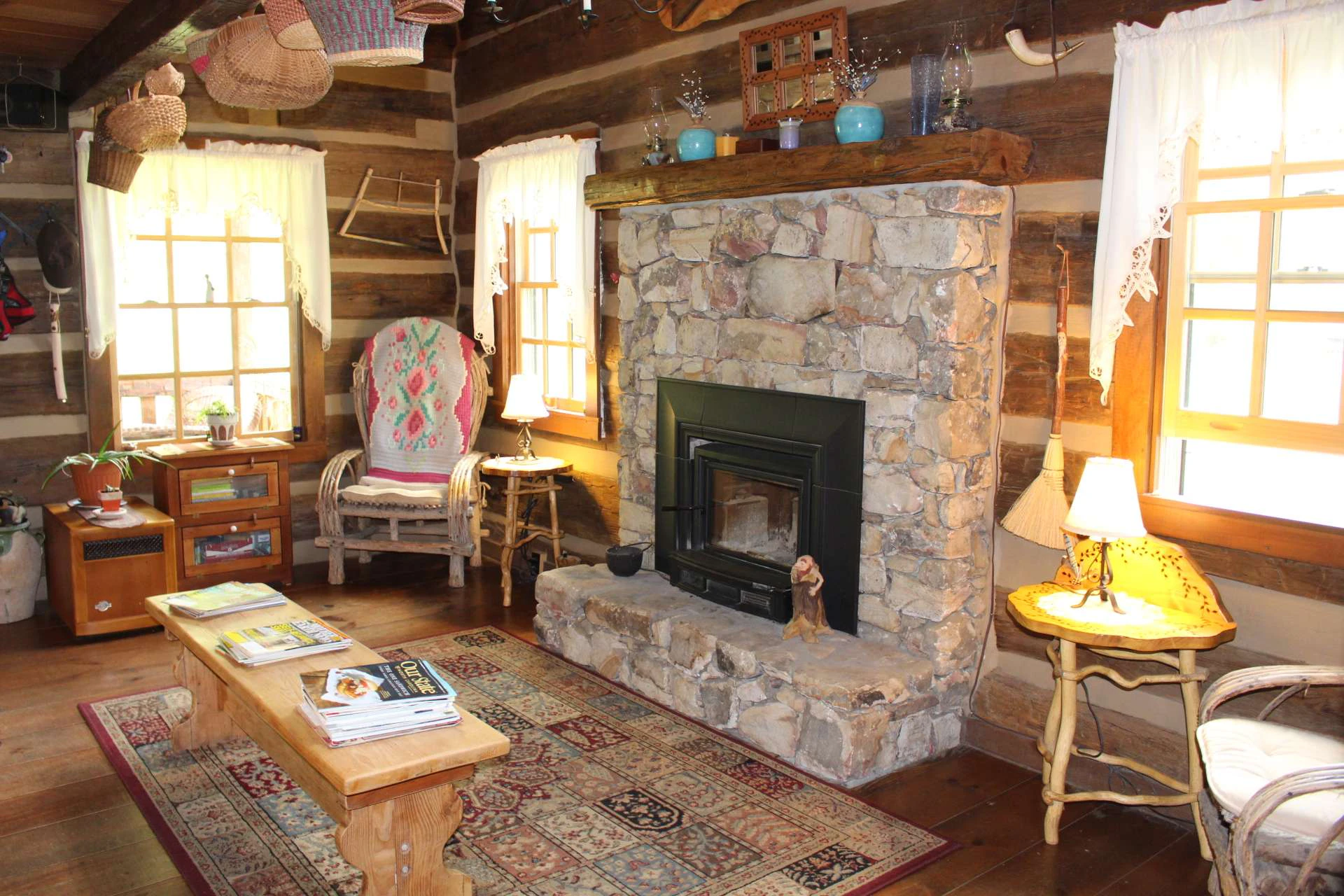 Image number 18 for the current listing