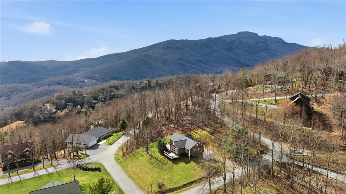 Image number 14 for the current listing