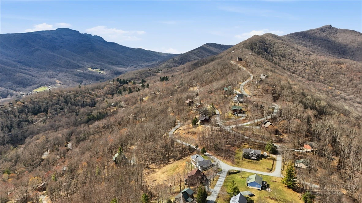 Image number 9 for the current listing