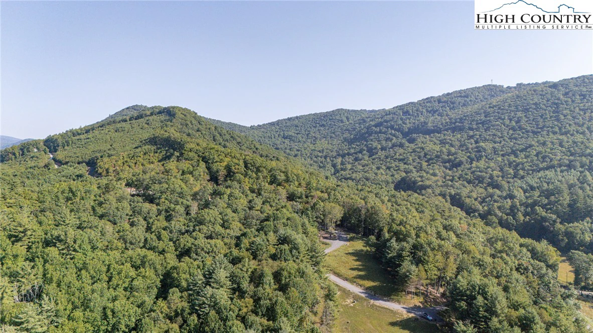 Image number 15 for the current listing