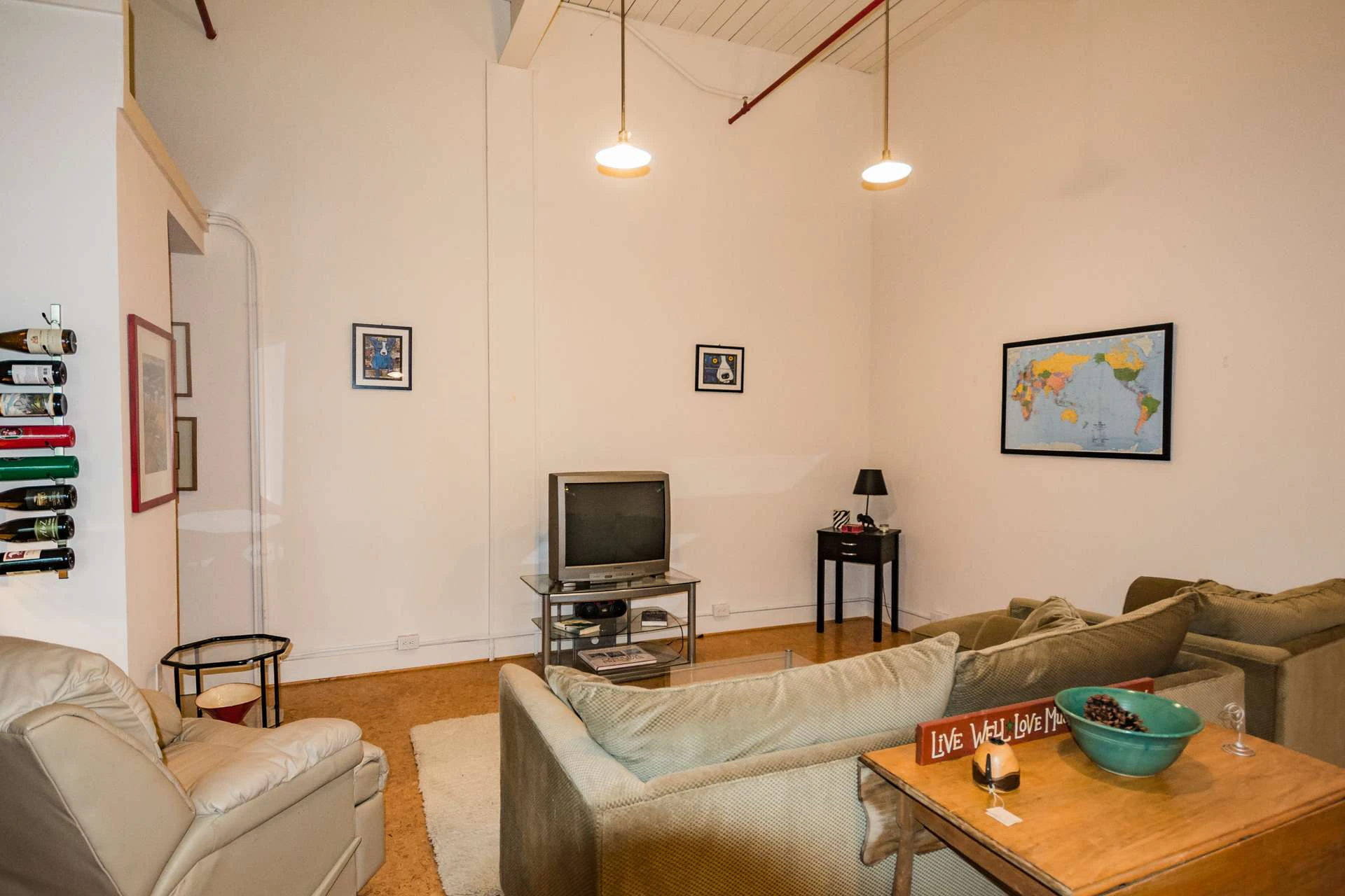 Image number 7 for the current listing