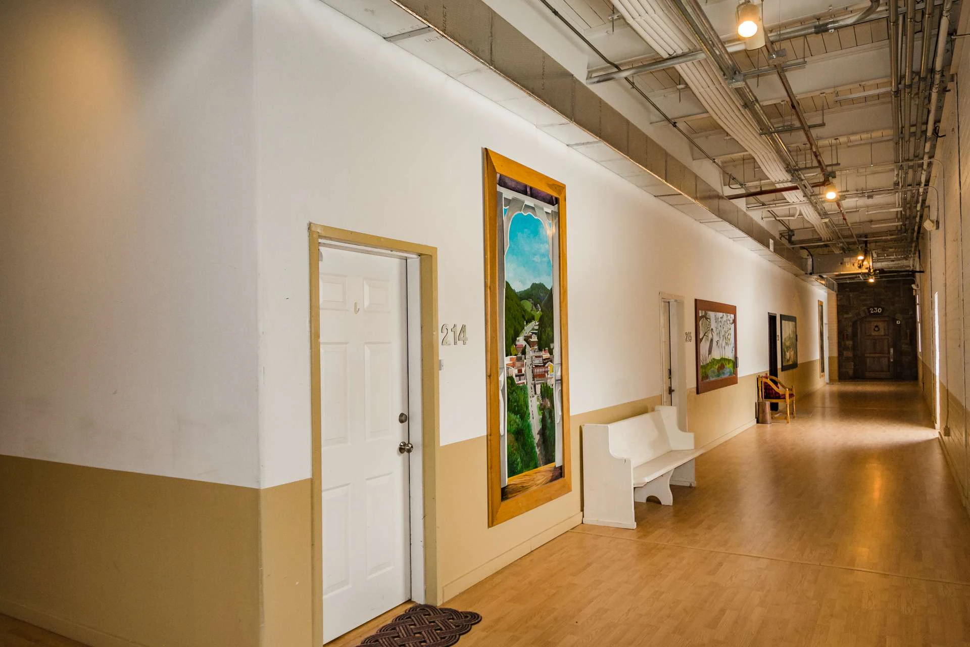 Image number 2 for the current listing