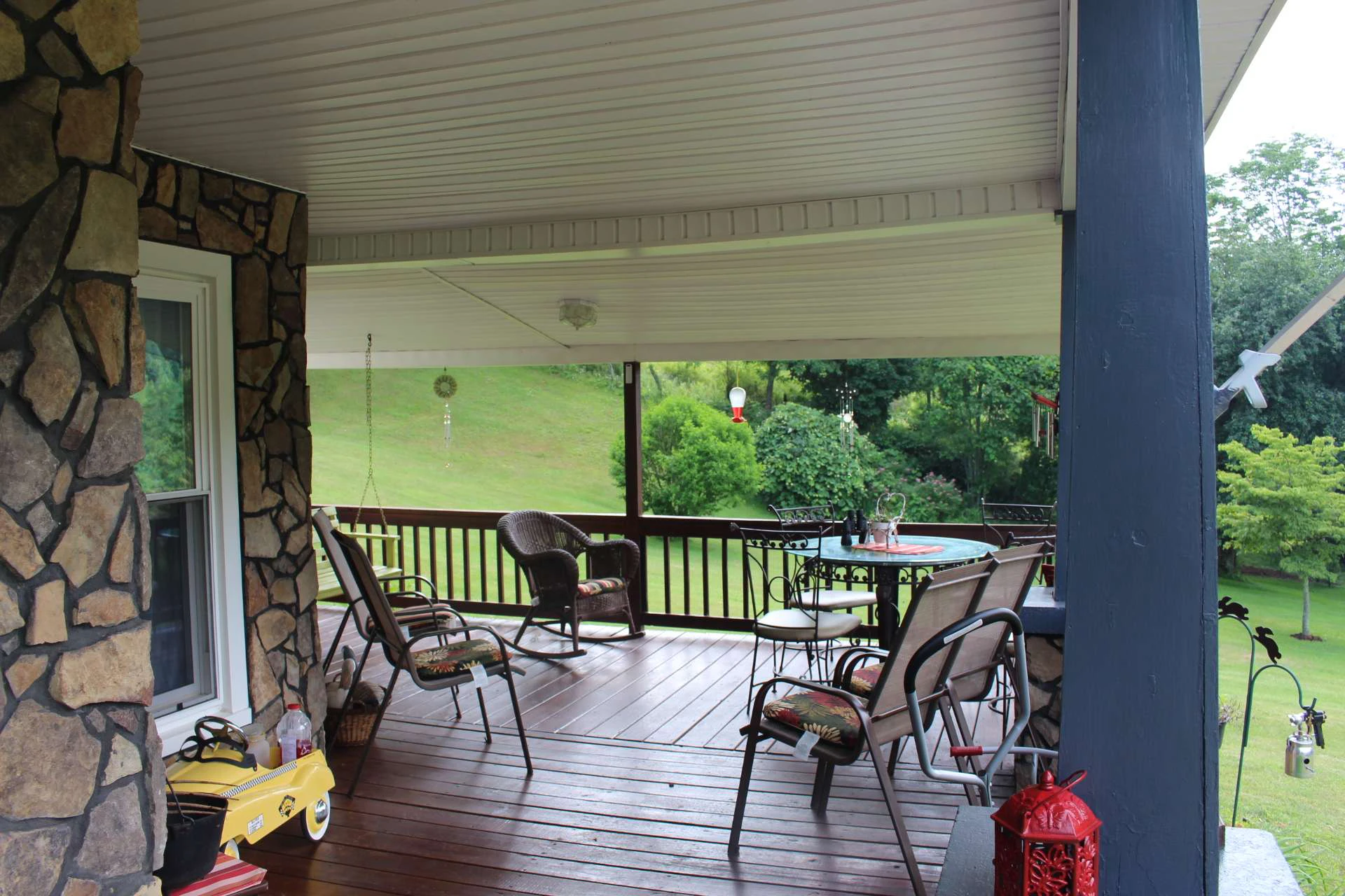 Image number 14 for the current listing