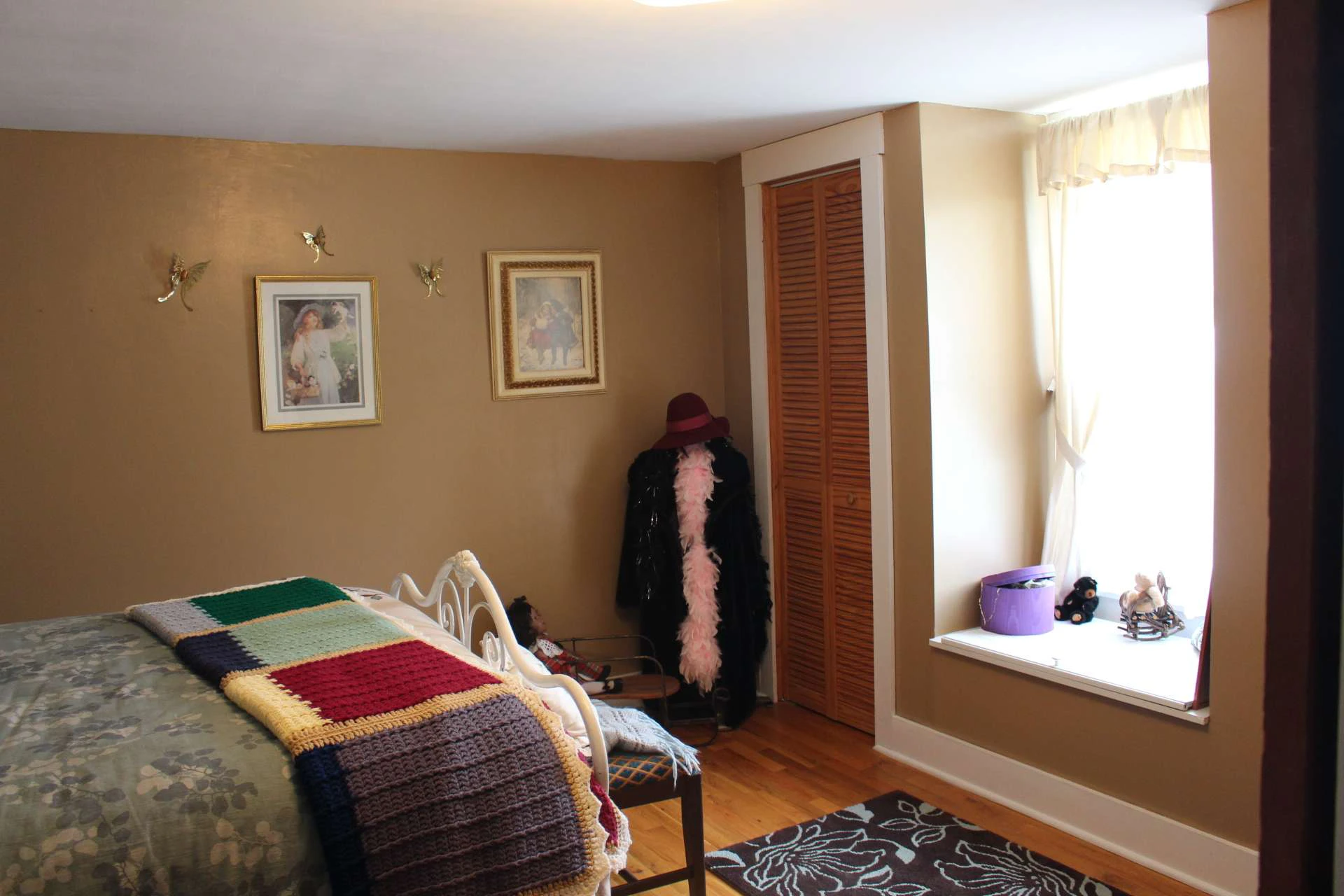 Image number 12 for the current listing