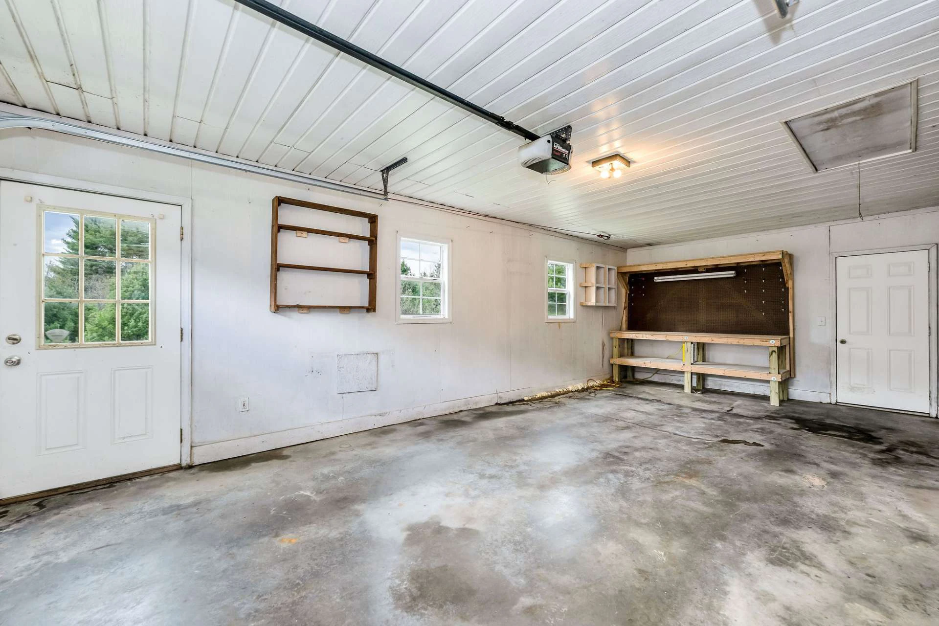 Image number 12 for the current listing