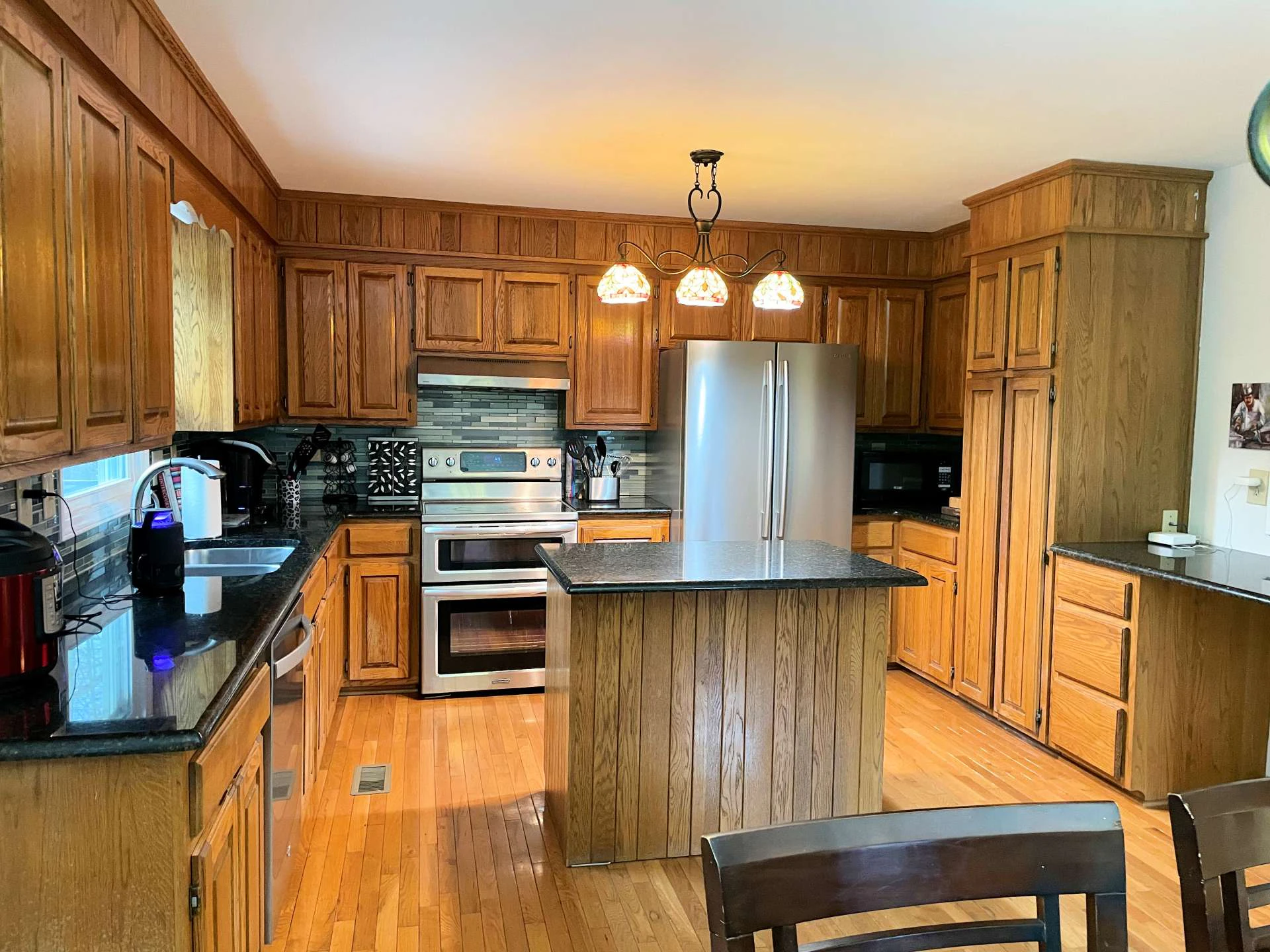 Image number 18 for the current listing