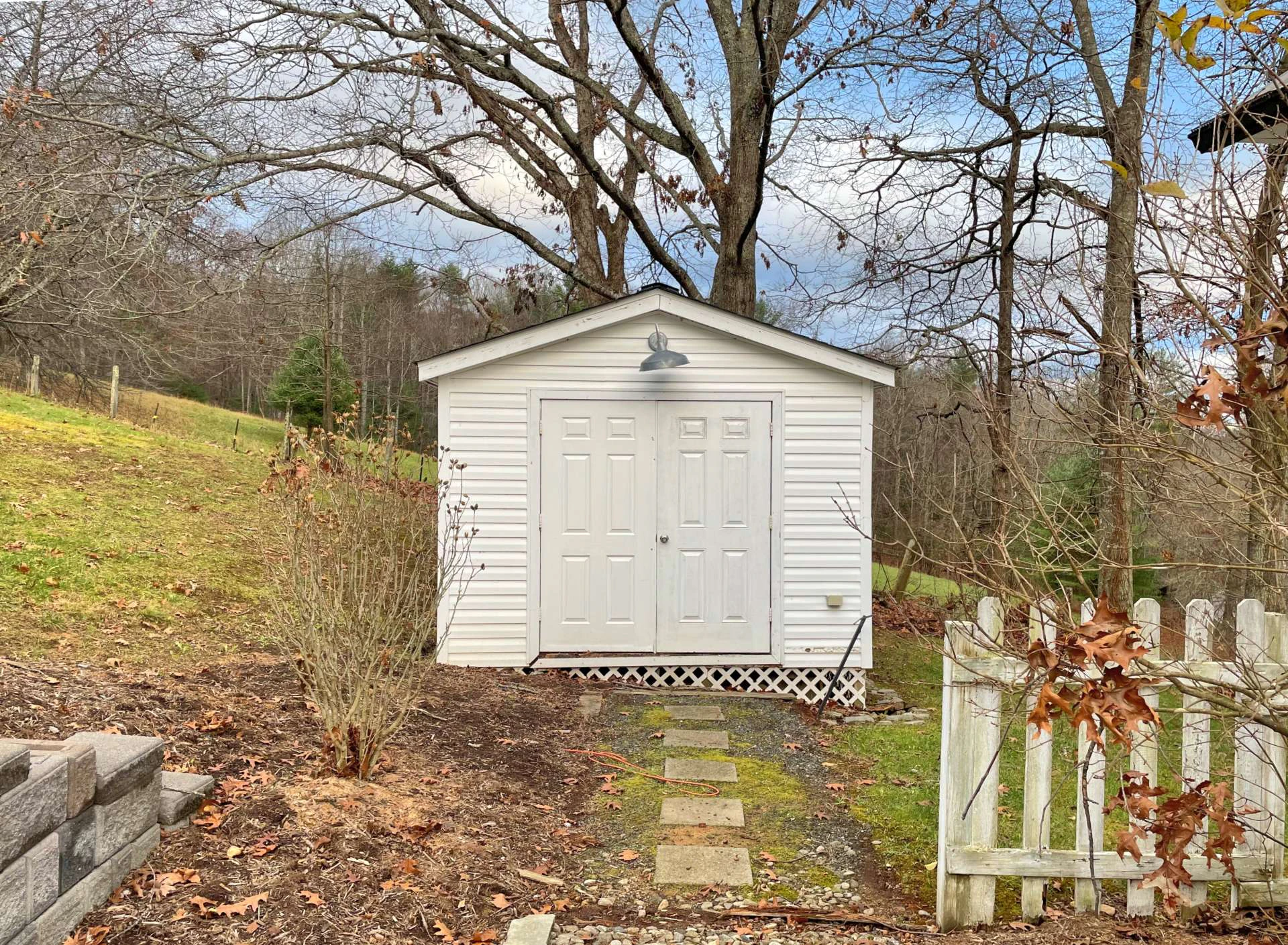 Image number 4 for the current listing