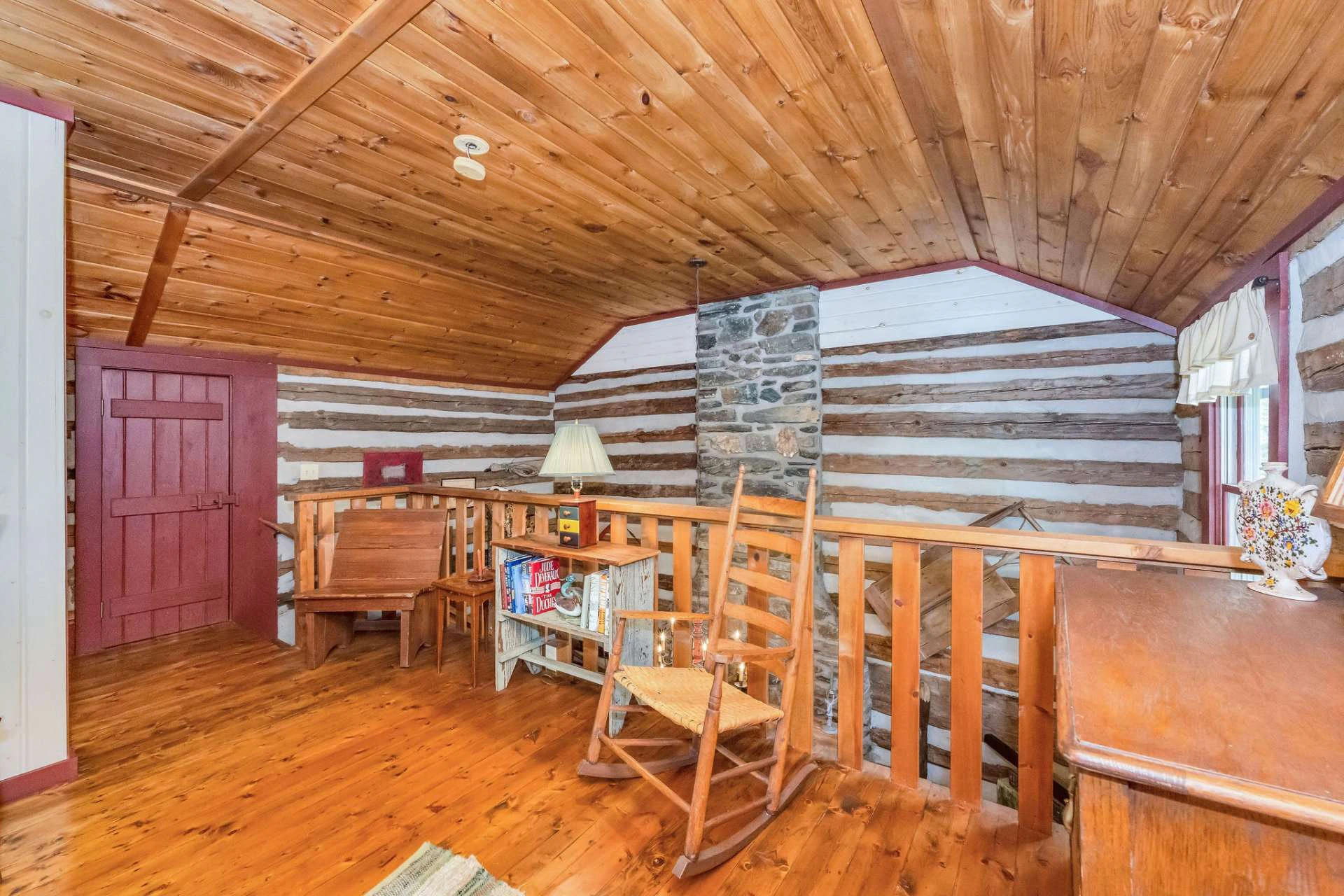 Image number 7 for the current listing
