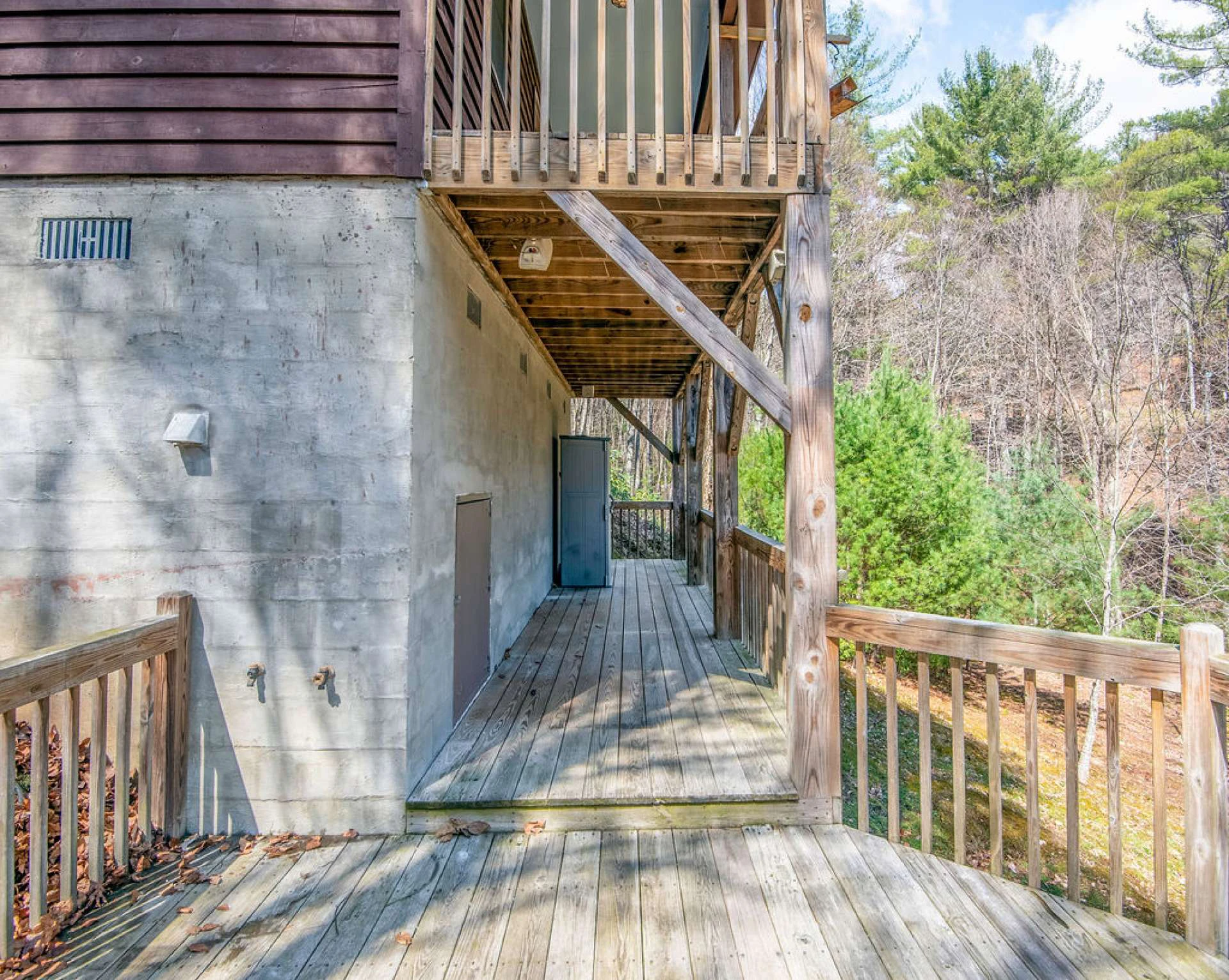 Image number 9 for the current listing