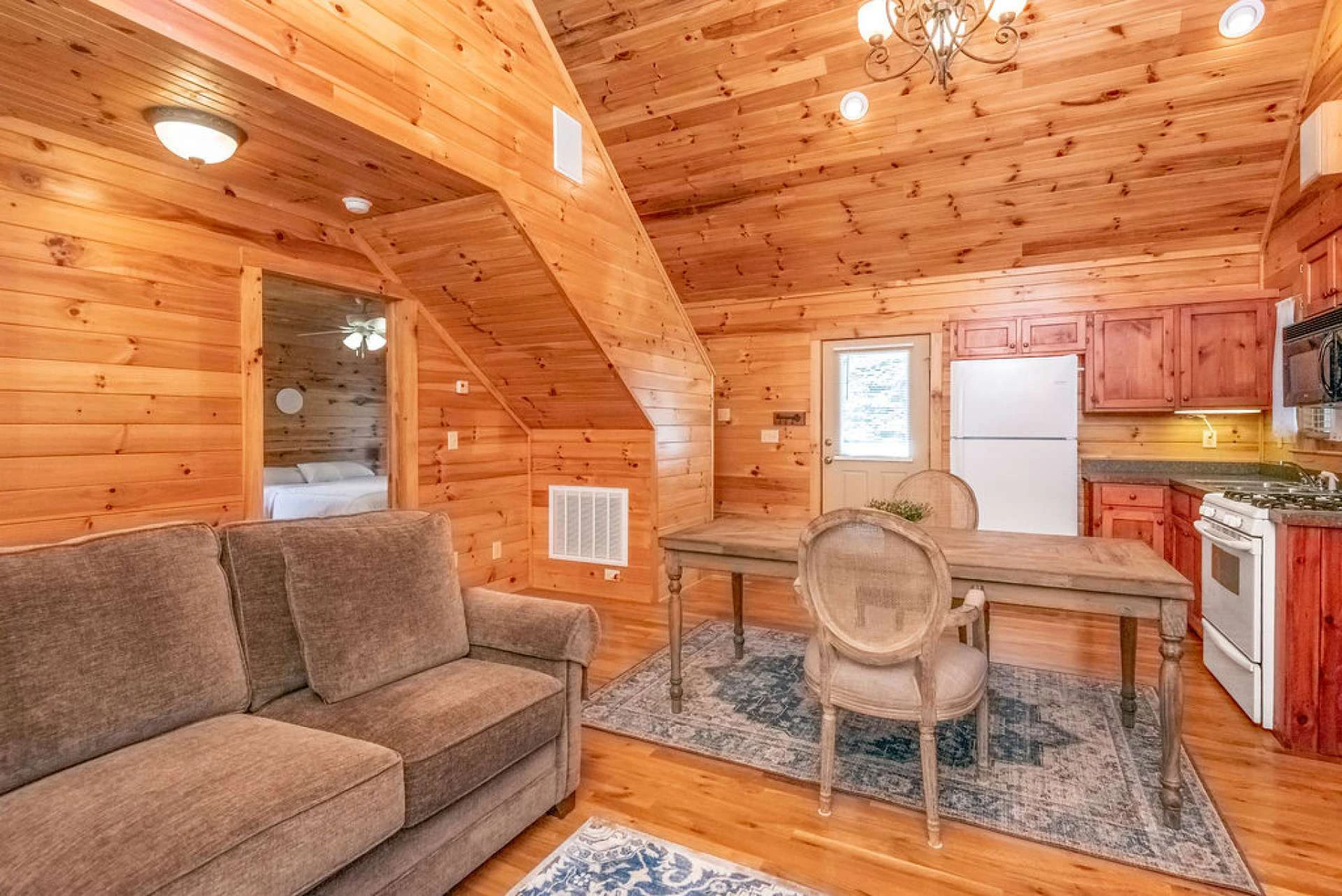 Image number 20 for the current listing