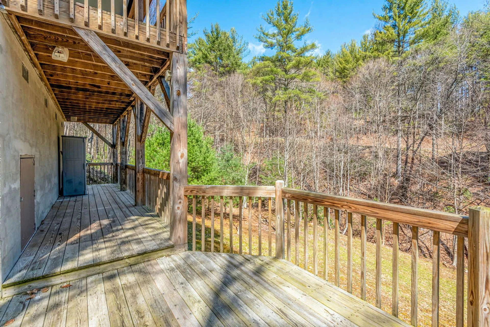 Image number 3 for the current listing