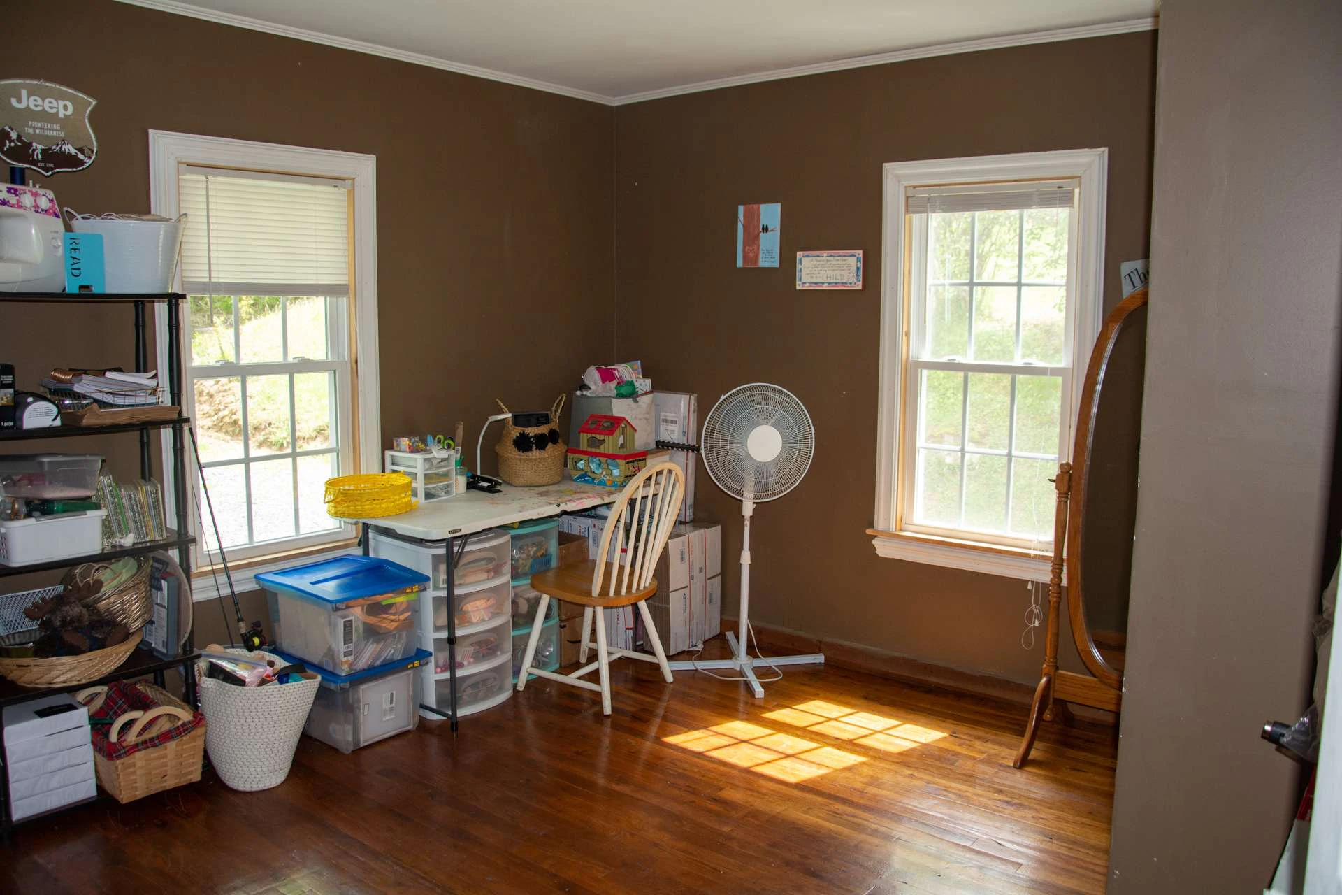 Image number 12 for the current listing