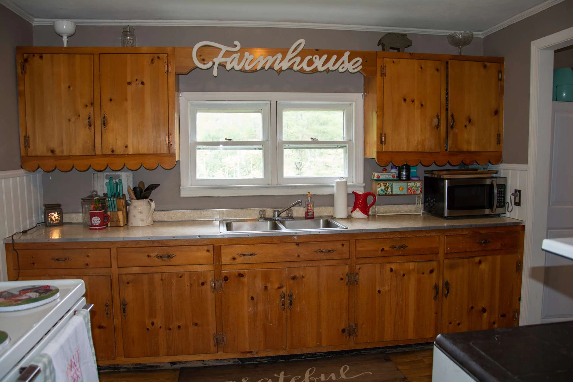 Image number 2 for the current listing