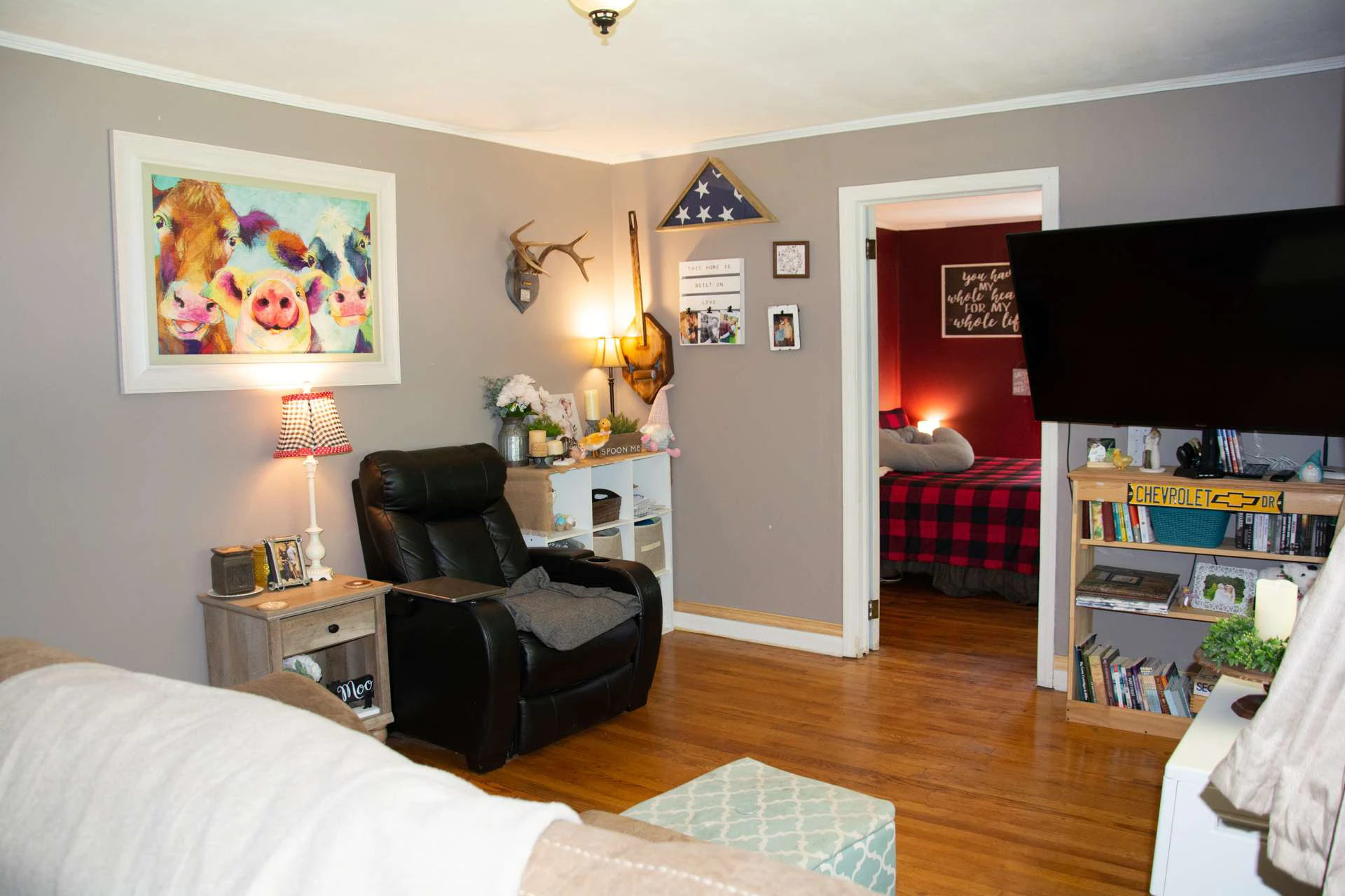 Image number 10 for the current listing