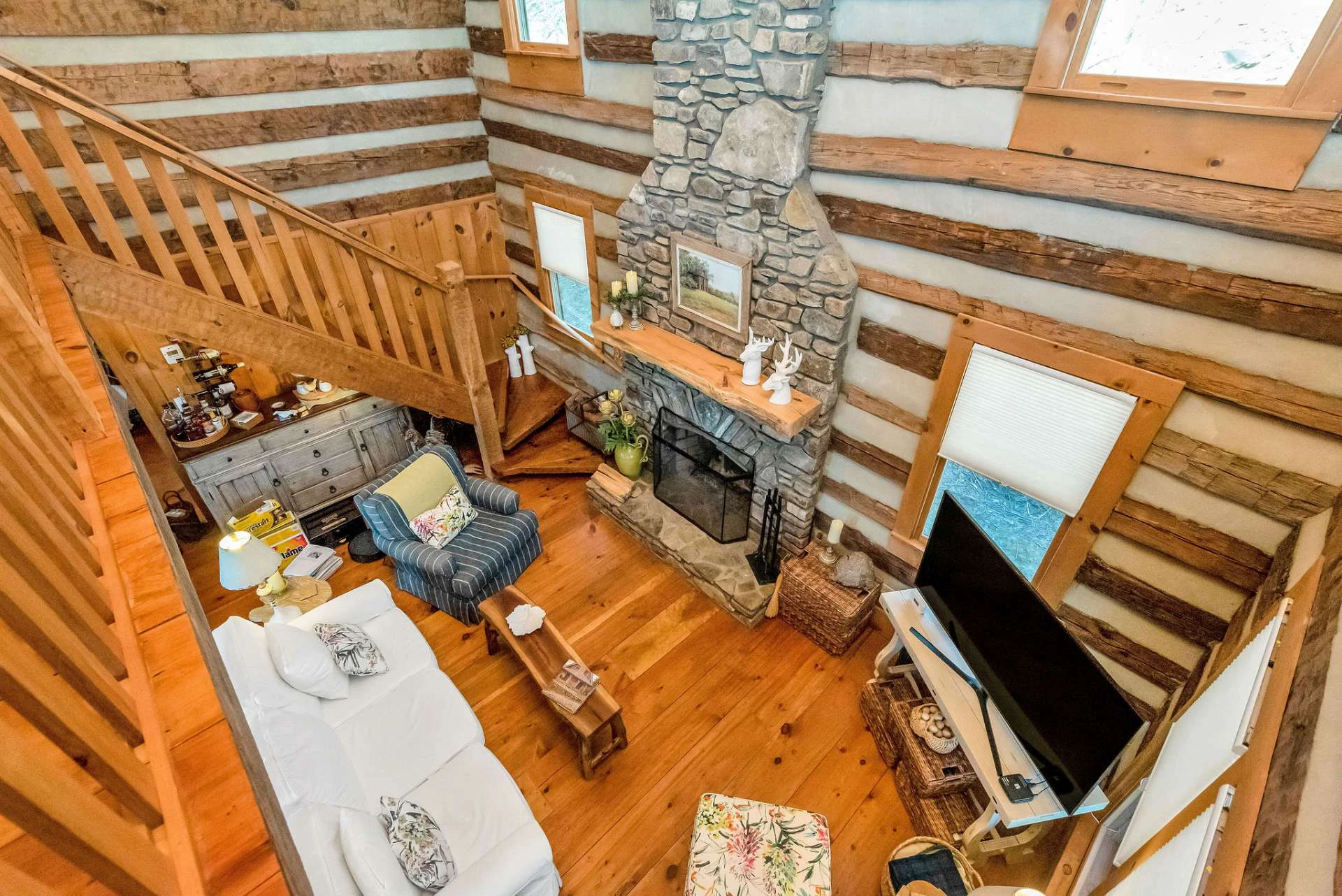 Image number 13 for the current listing