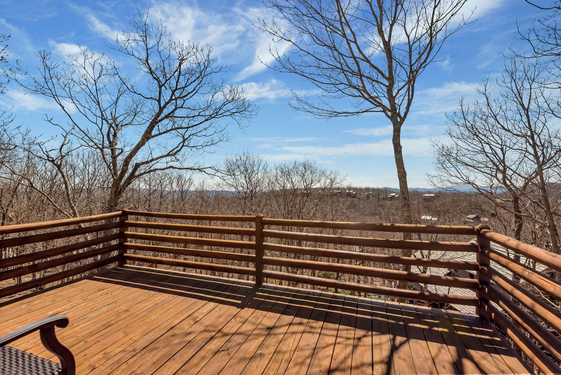 Image number 19 for the current listing