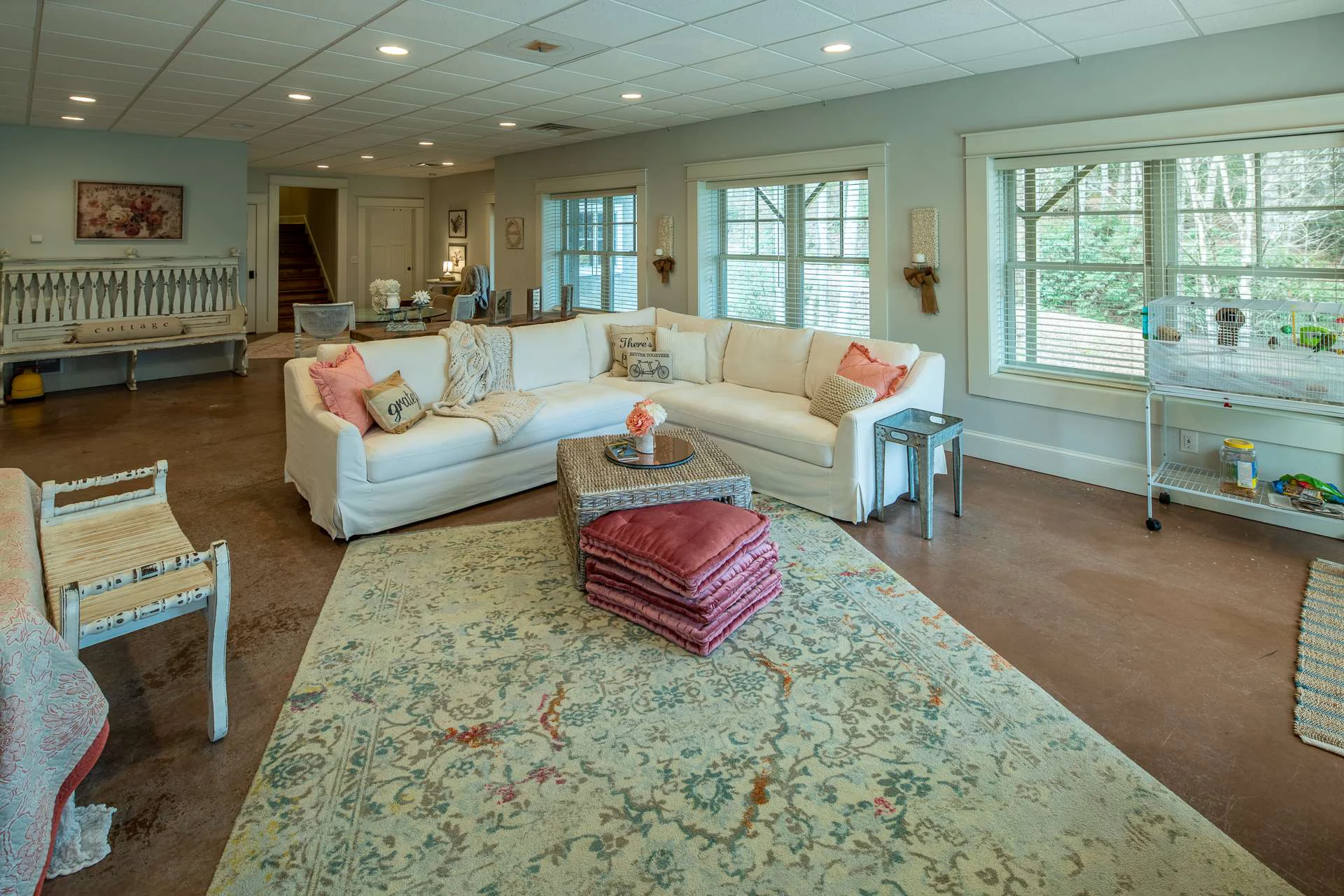 Image number 2 for the current listing
