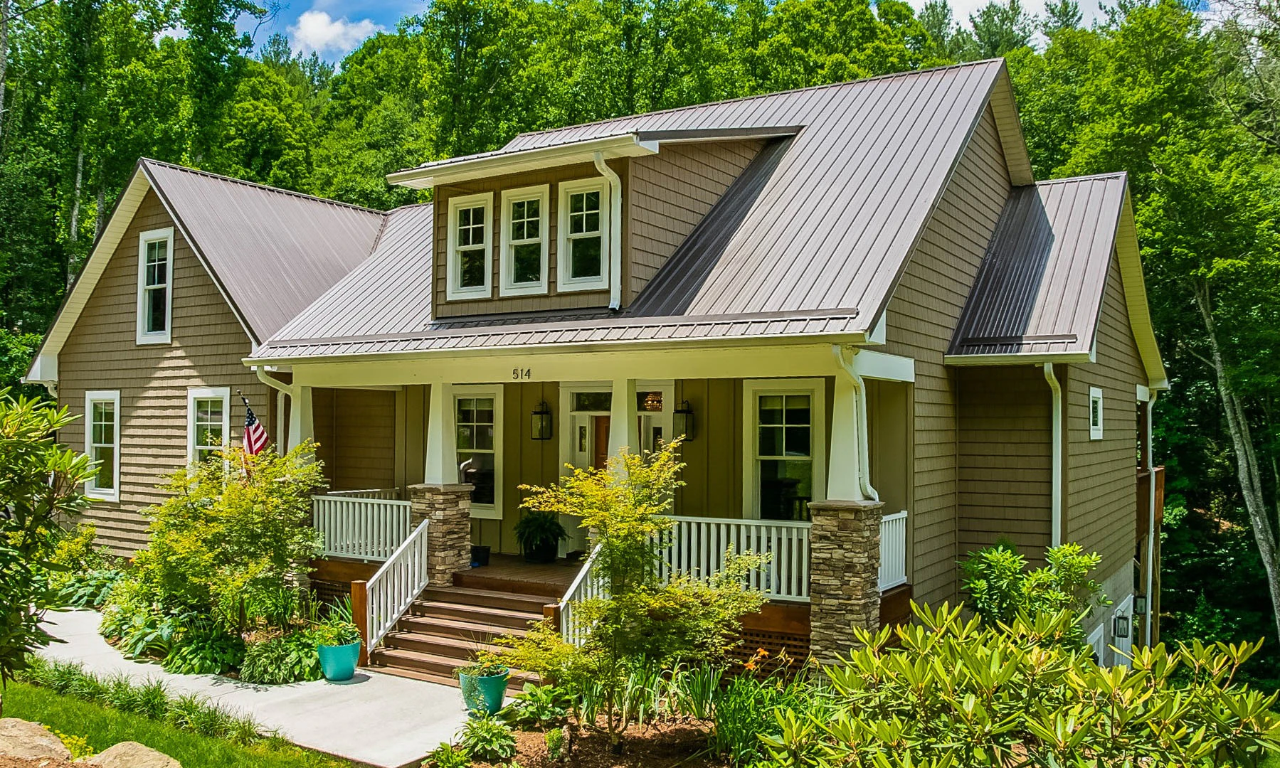 Image number 1 for the current listing