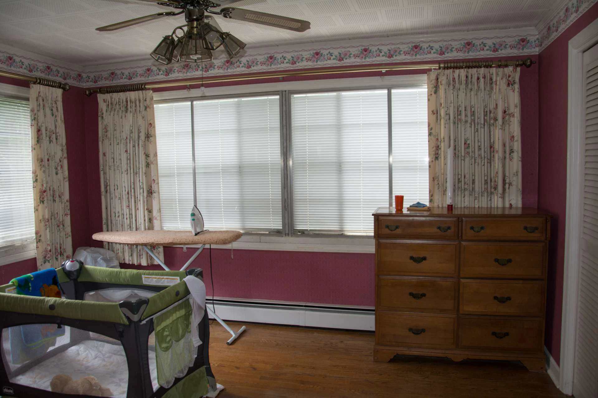 Image number 9 for the current listing