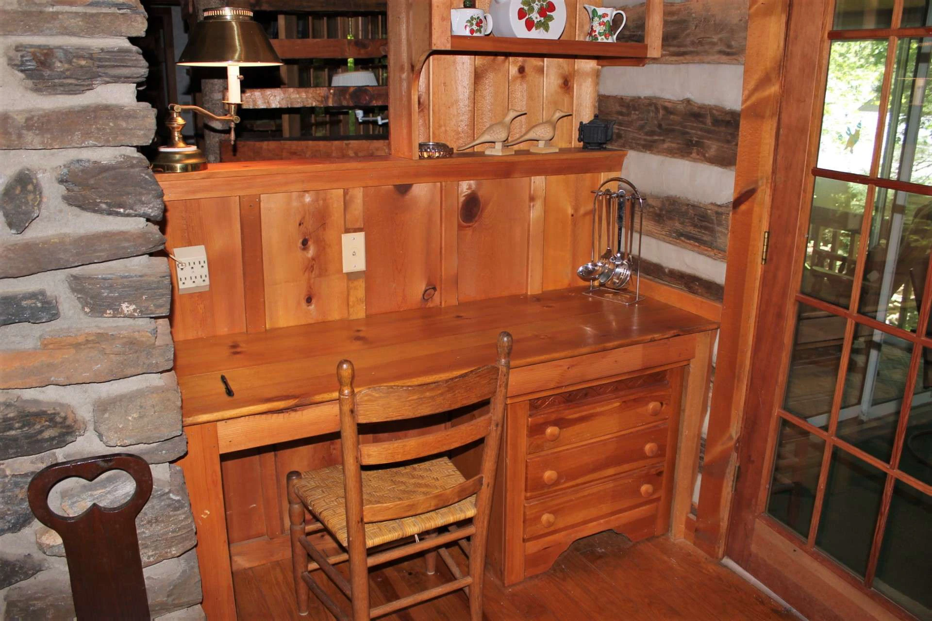 Image number 2 for the current listing