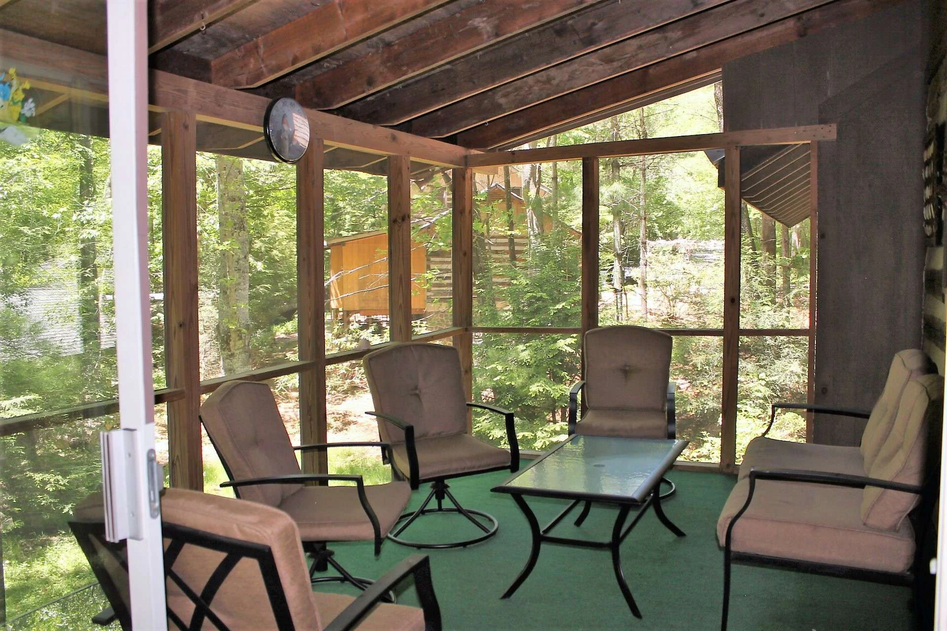 Image number 20 for the current listing