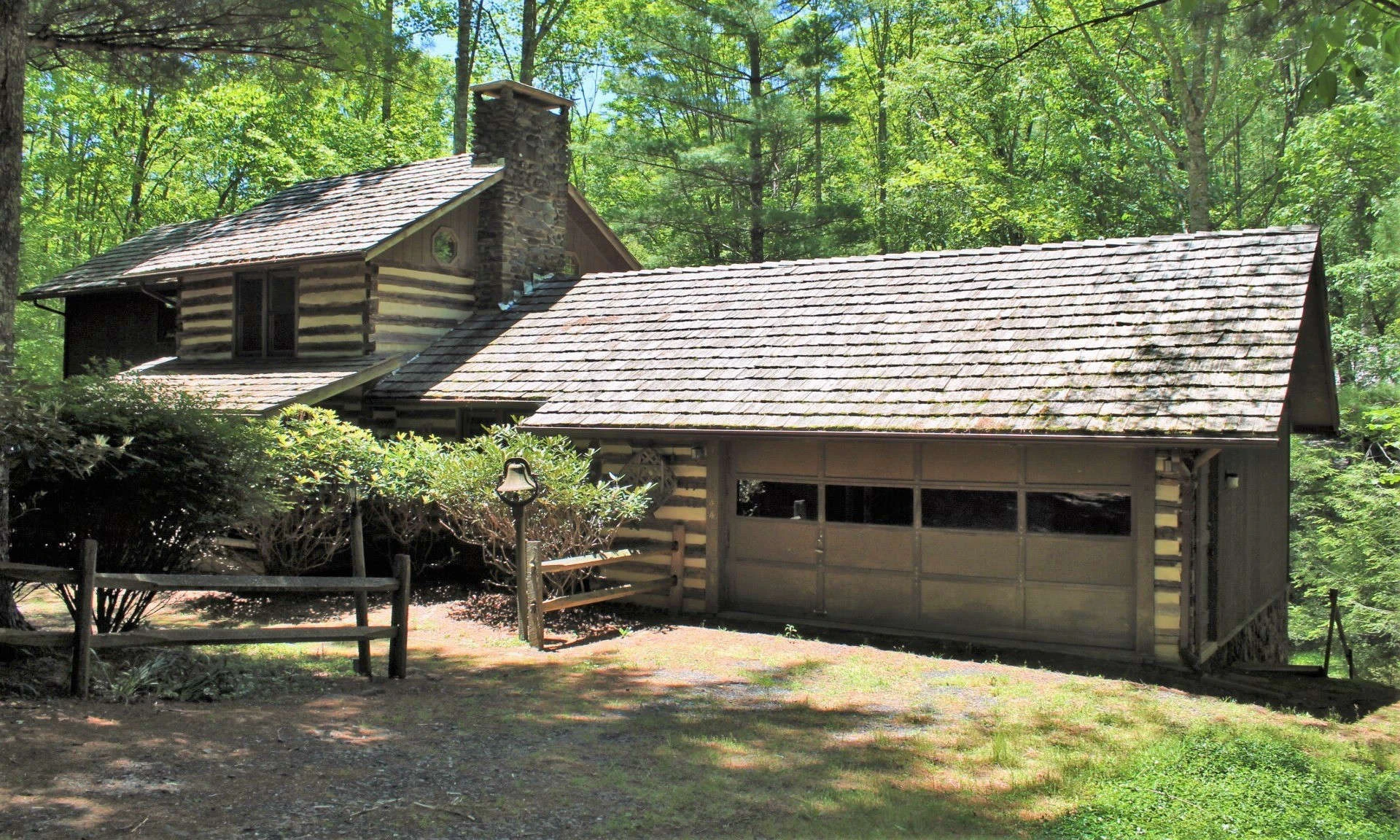 Image number 1 for the current listing
