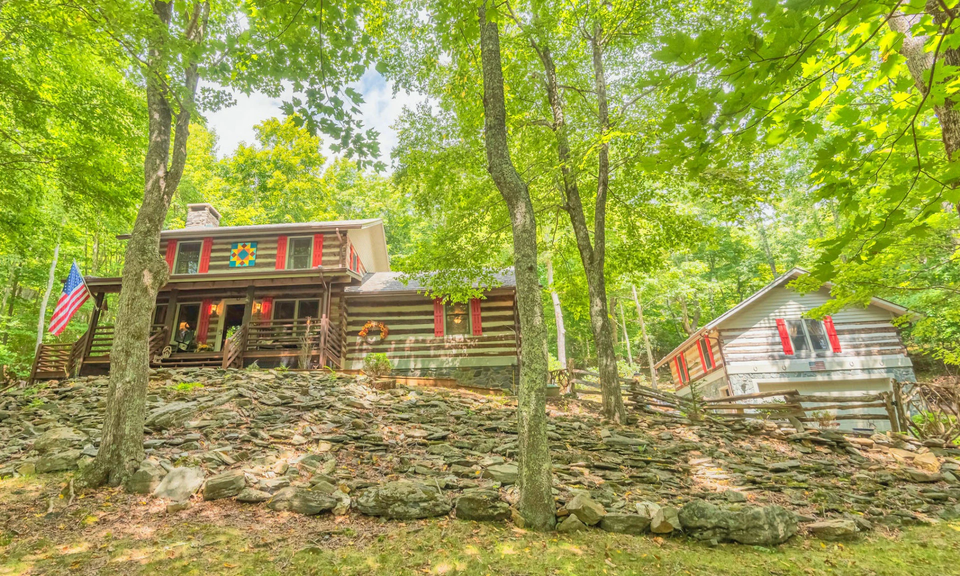 Image number 1 for the current listing