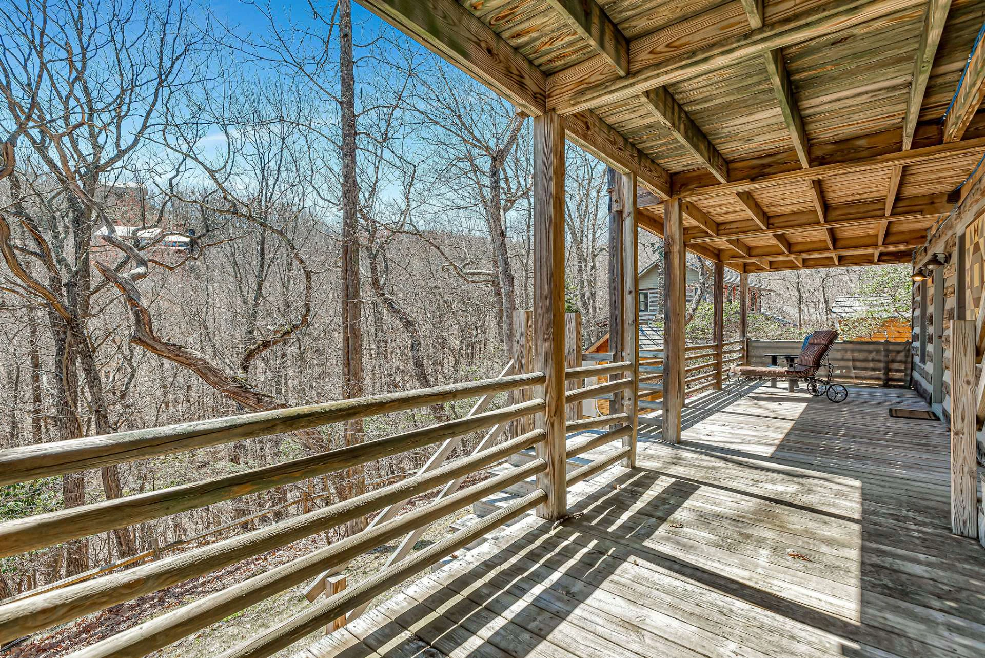 Image number 16 for the current listing
