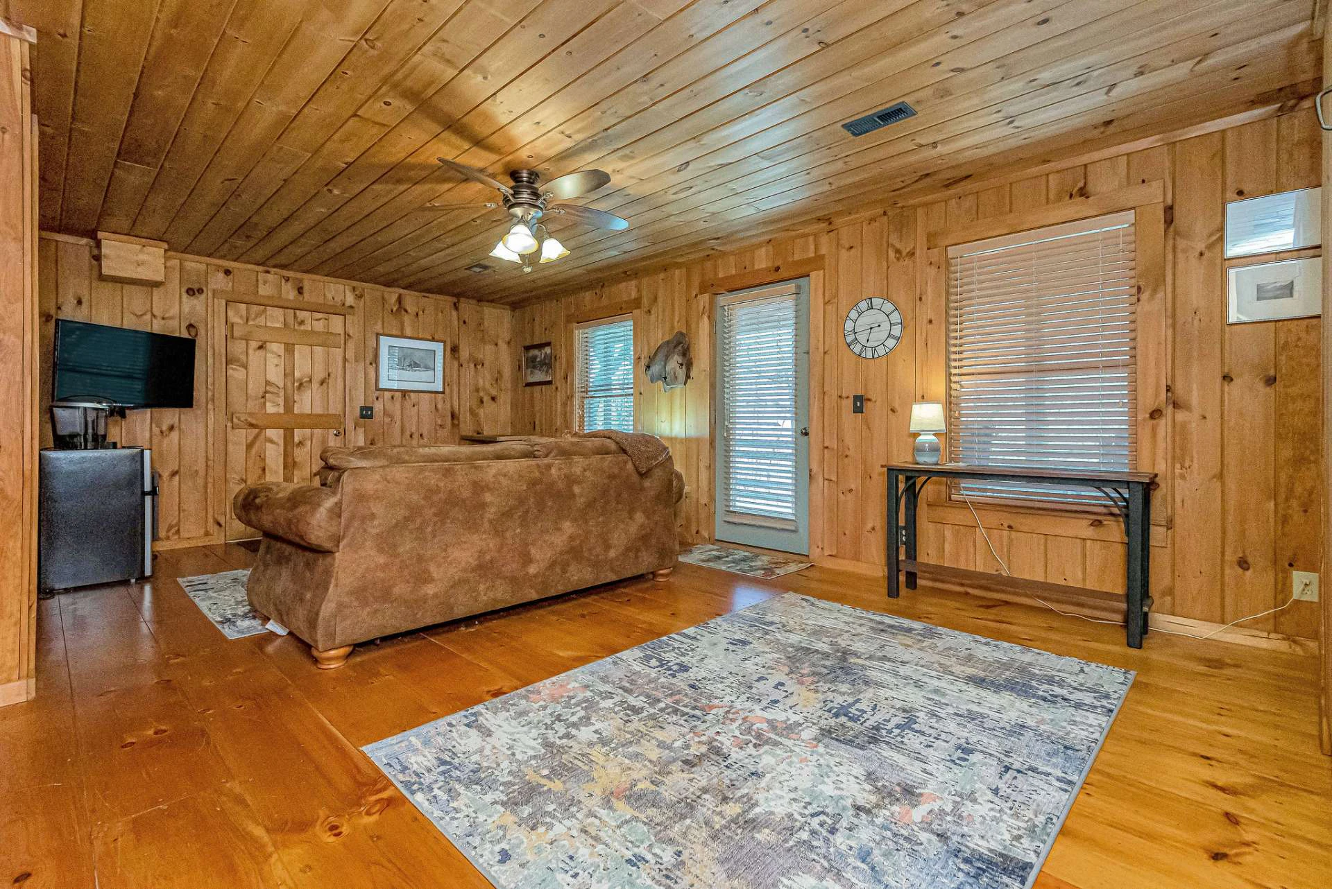 Image number 6 for the current listing