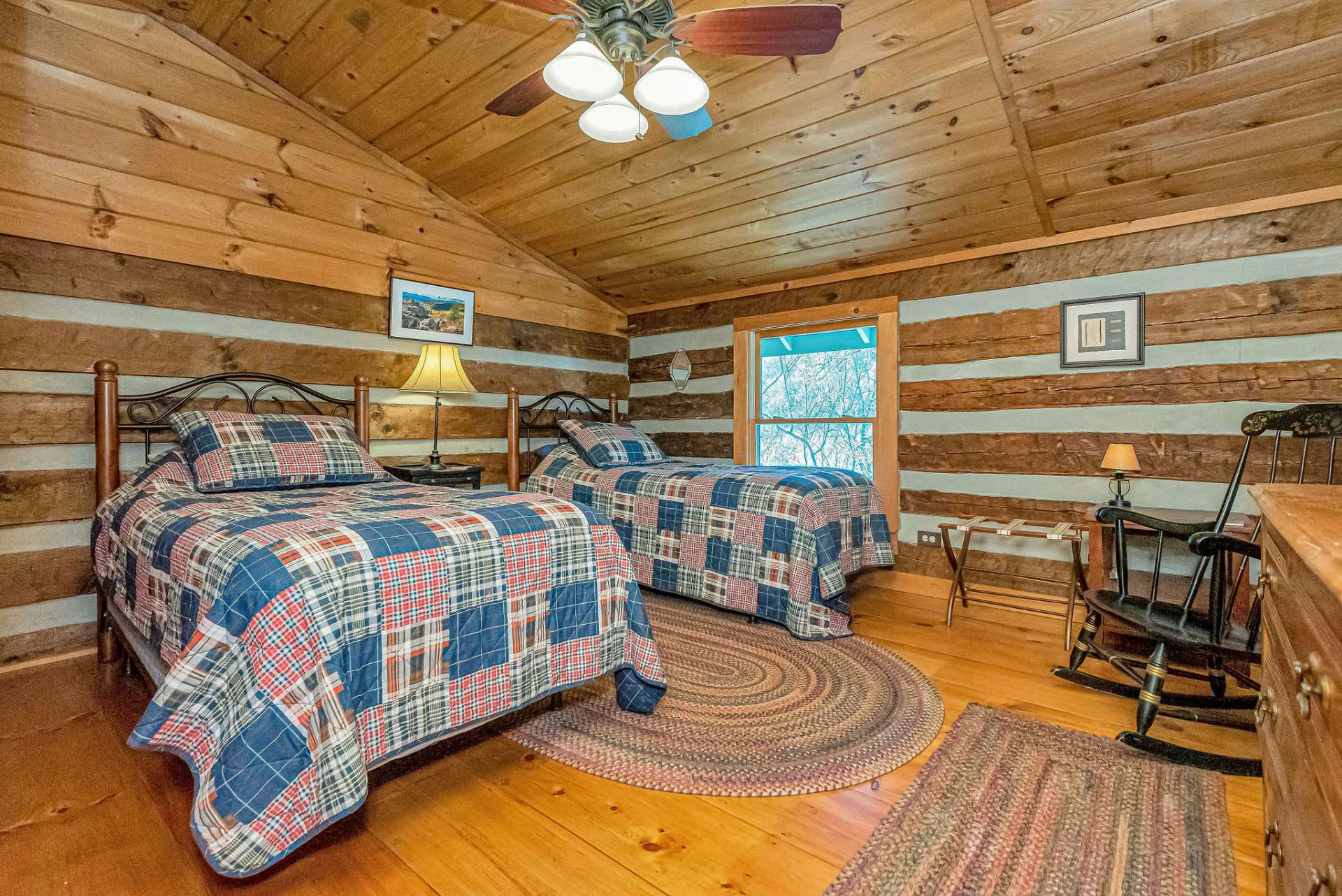 Image number 5 for the current listing