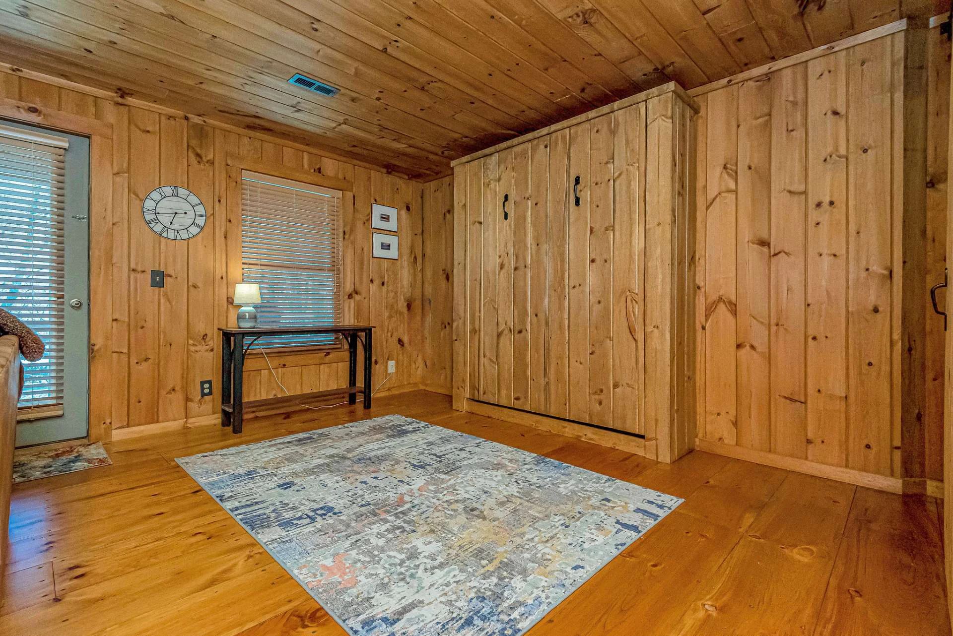 Image number 13 for the current listing