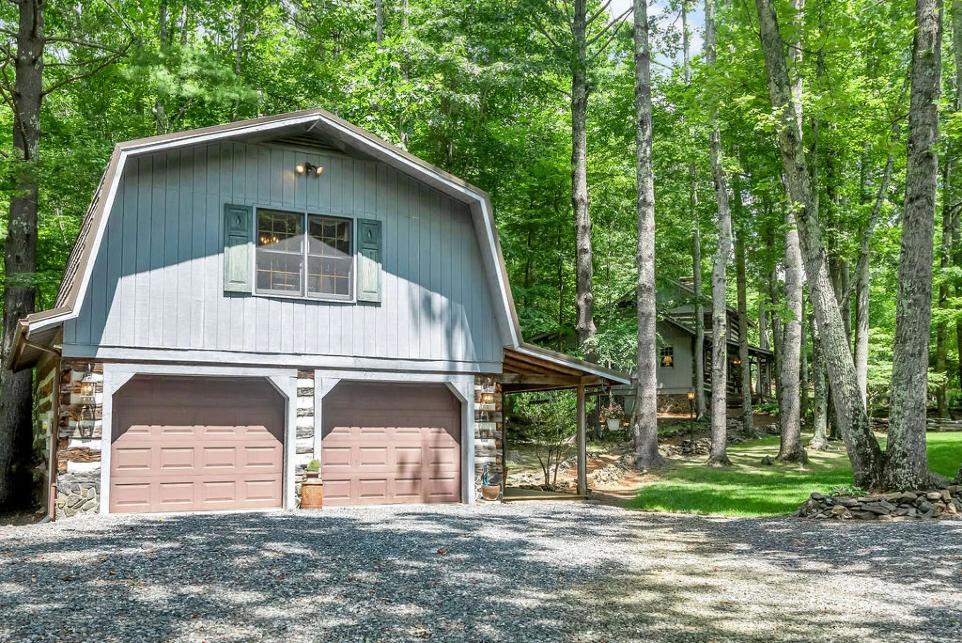 Image number 11 for the current listing