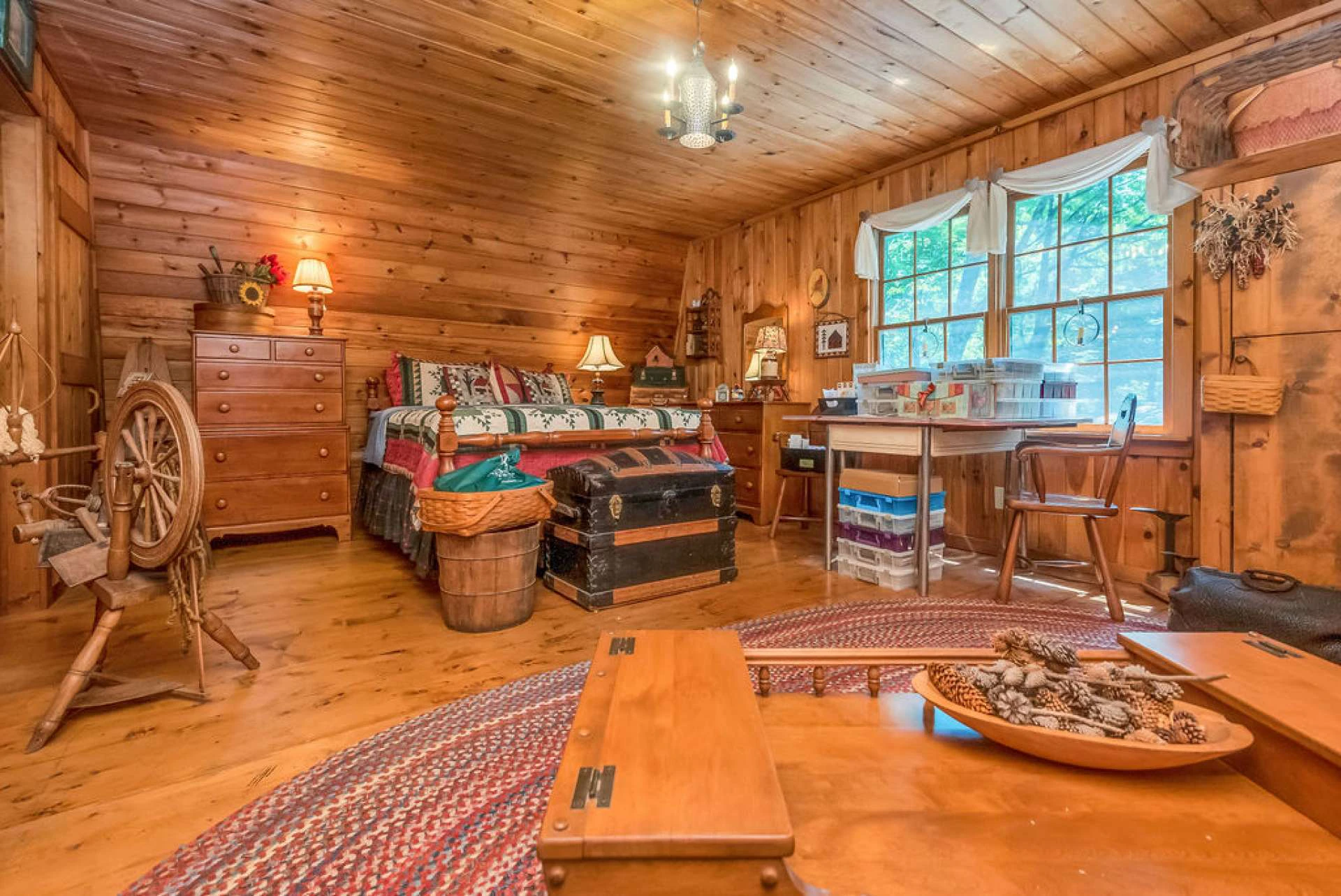 Image number 16 for the current listing