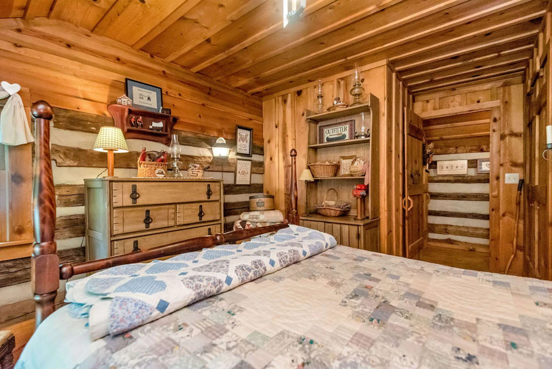 Image number 6 for the current listing