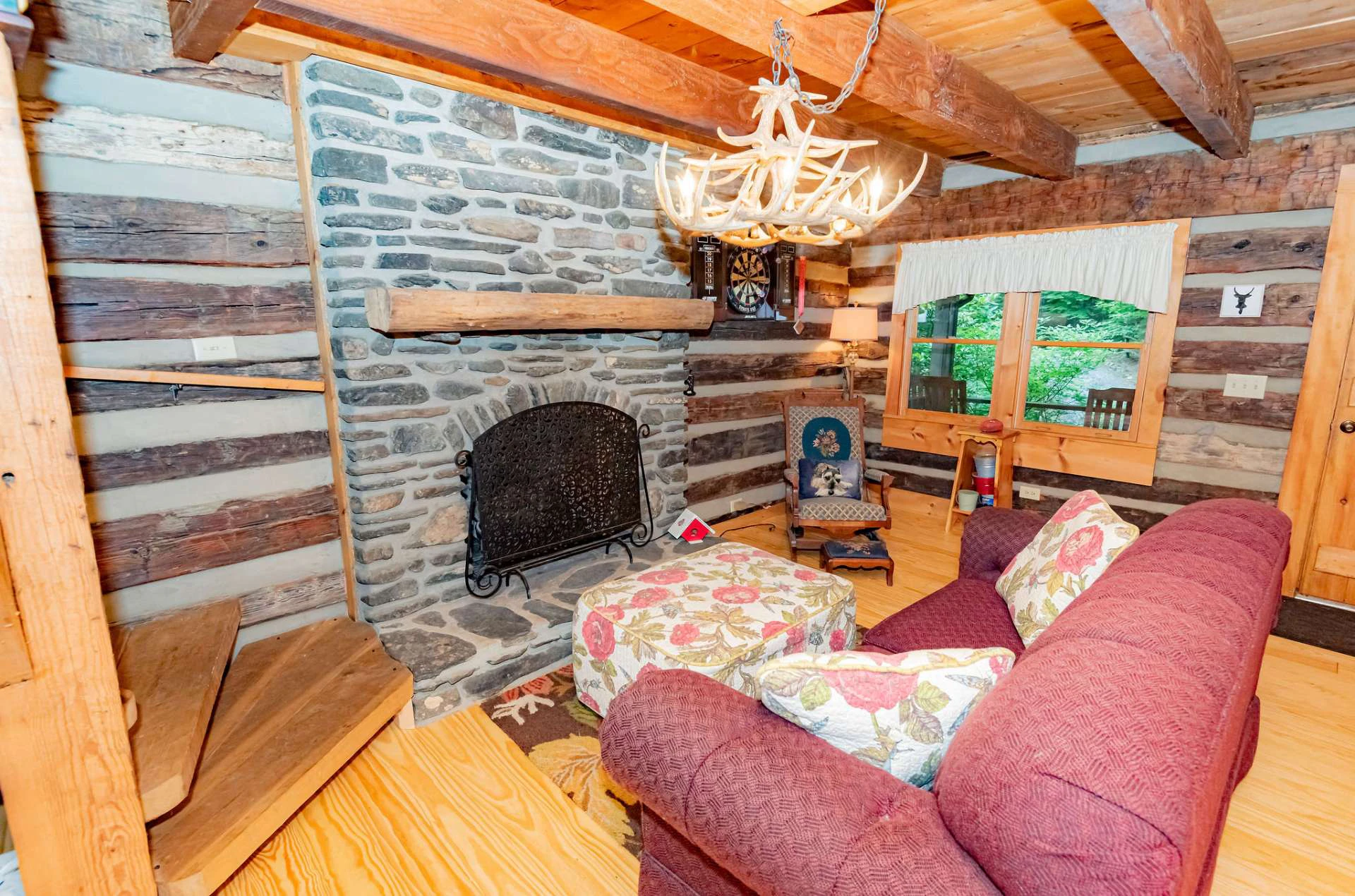 Image number 3 for the current listing