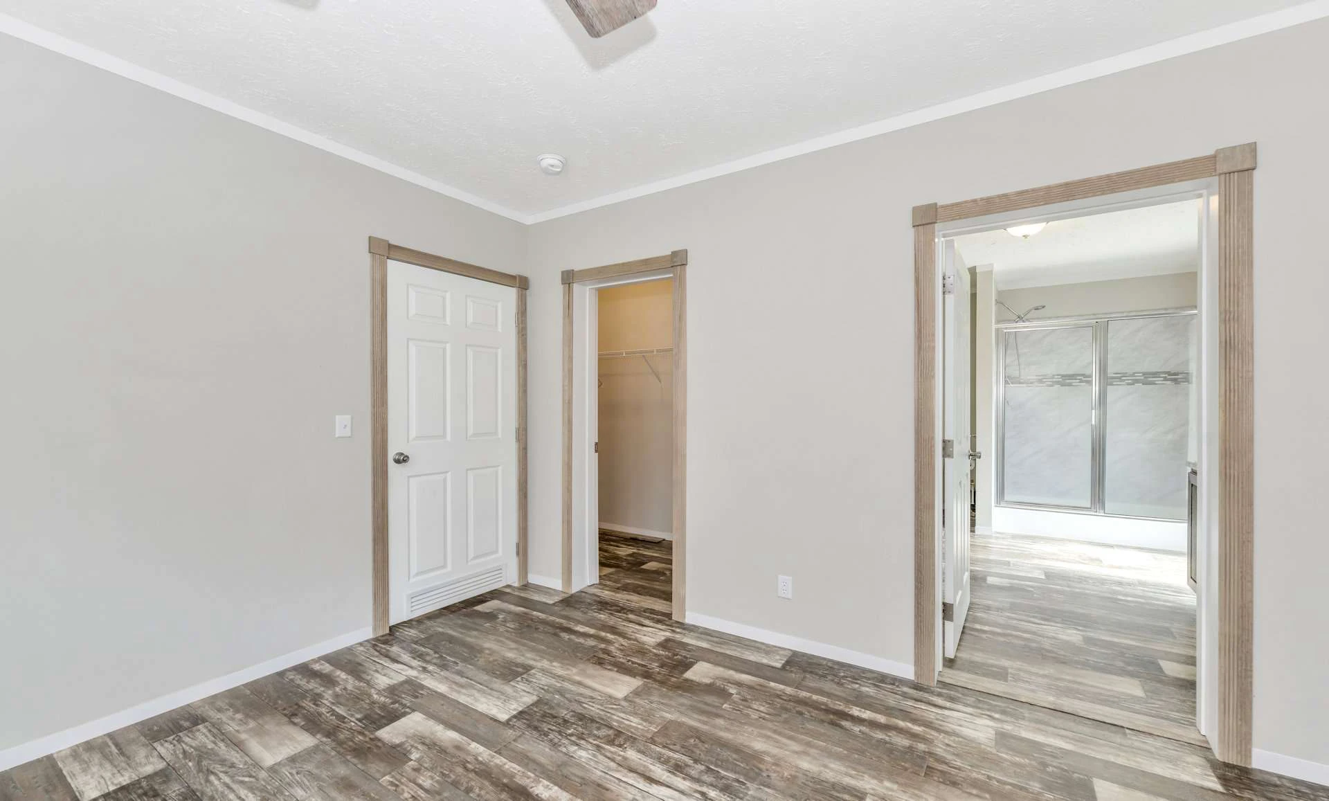 Image number 5 for the current listing