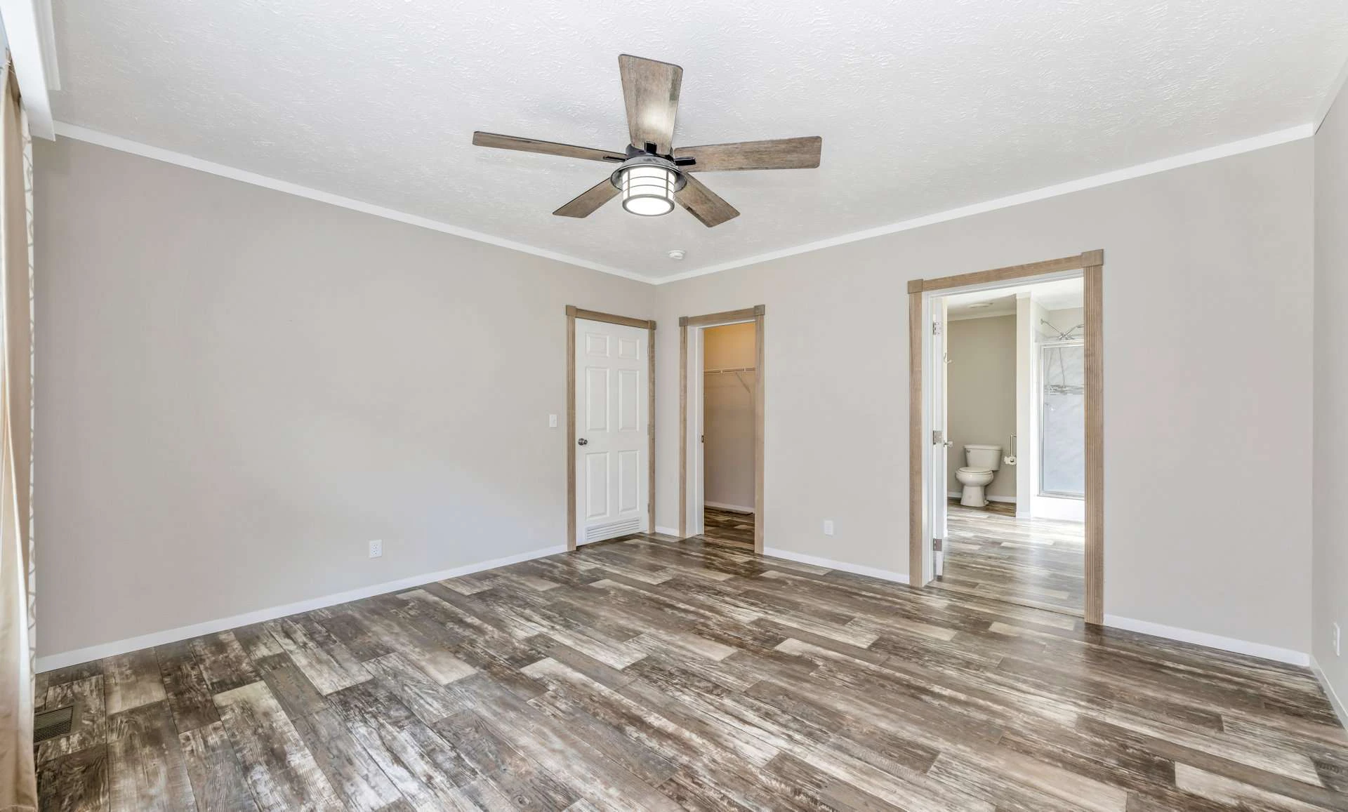 Image number 7 for the current listing