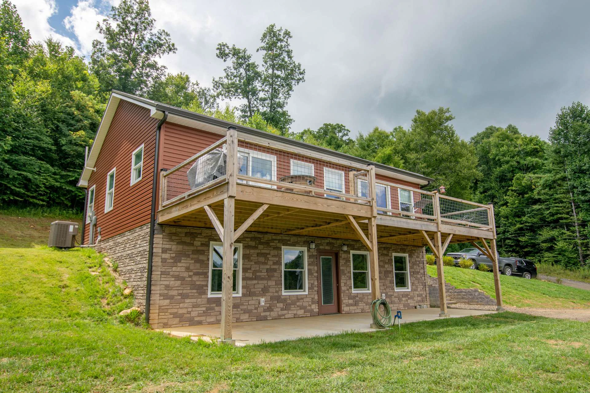 Image number 20 for the current listing