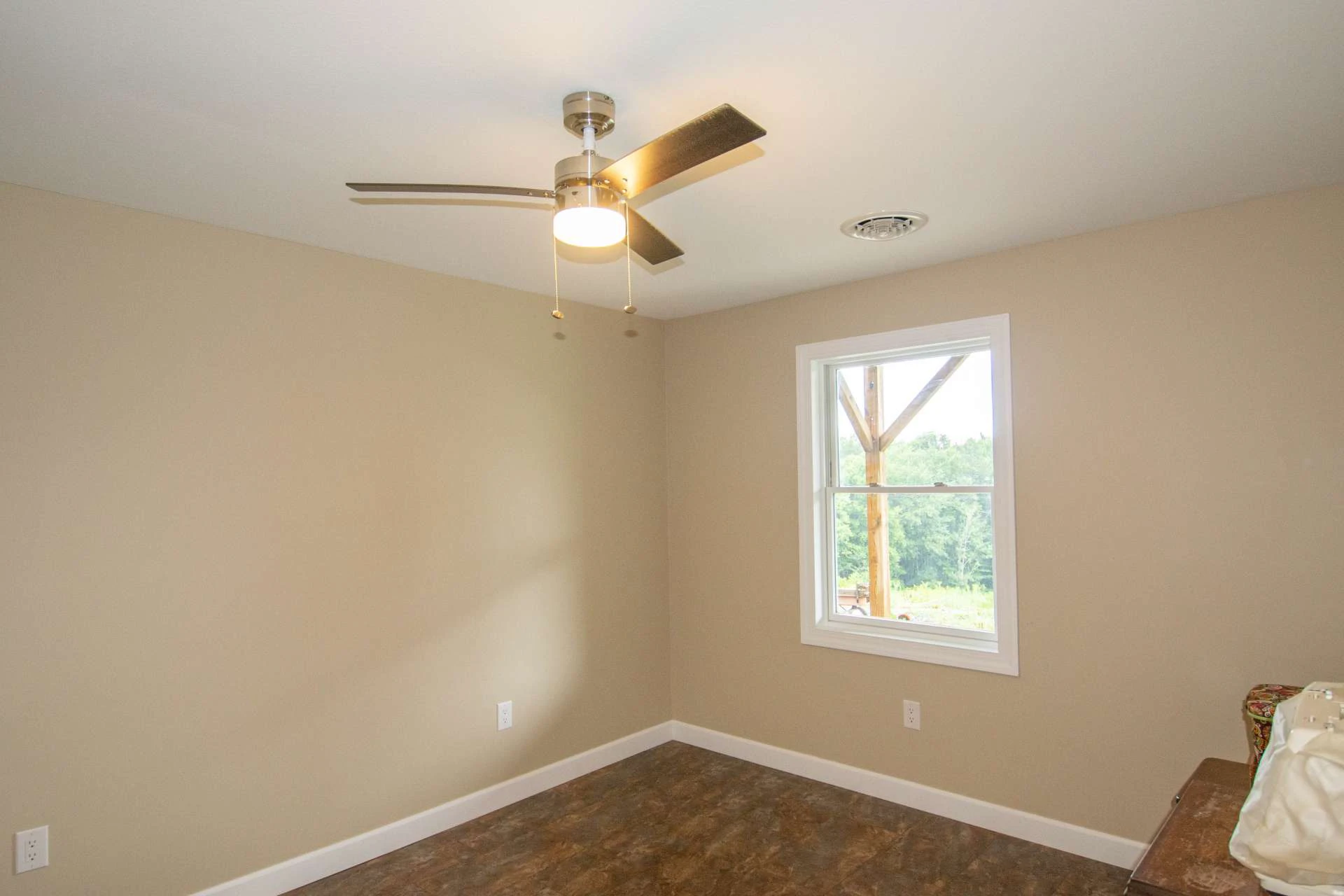 Image number 7 for the current listing