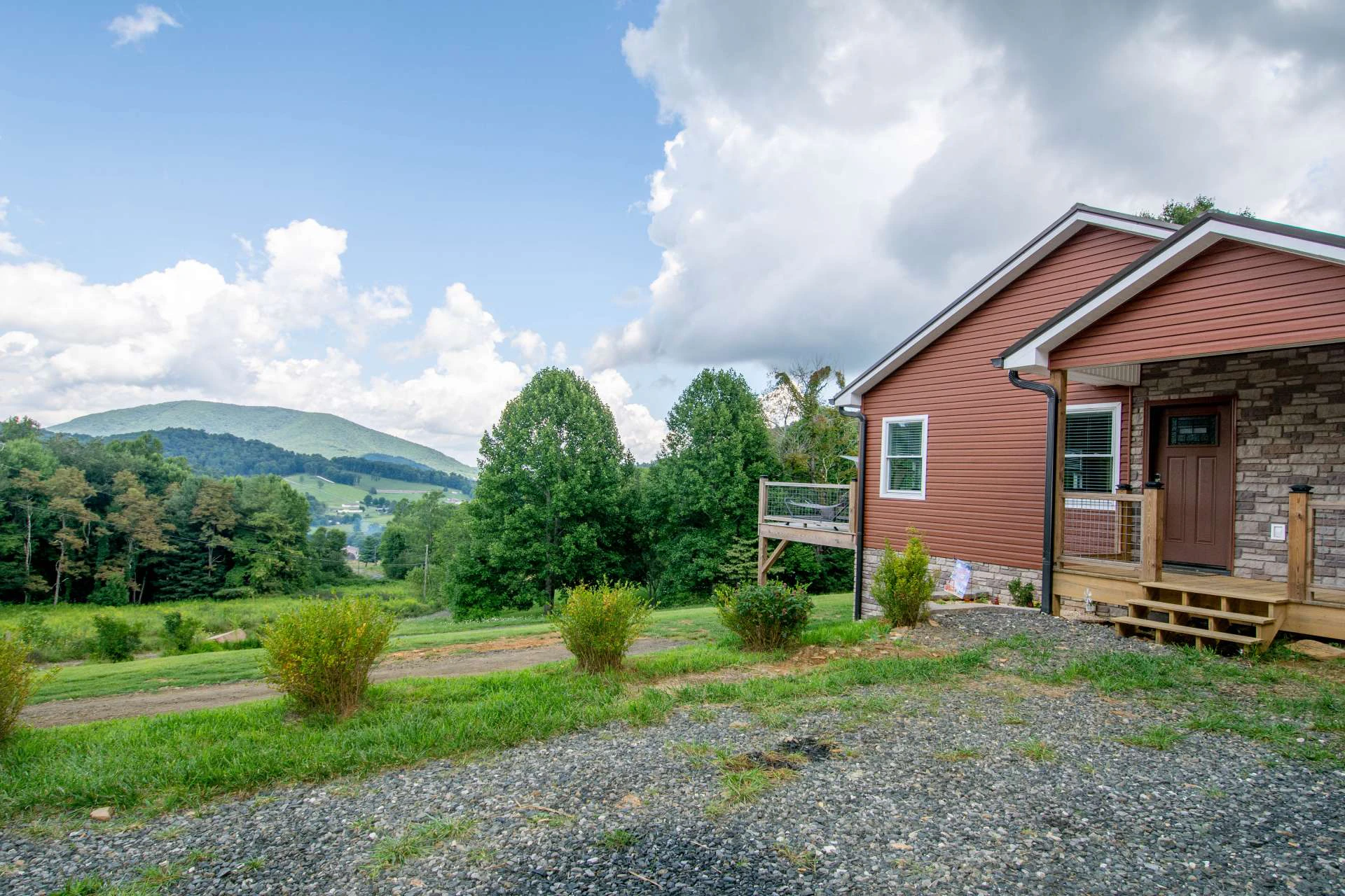 Image number 3 for the current listing