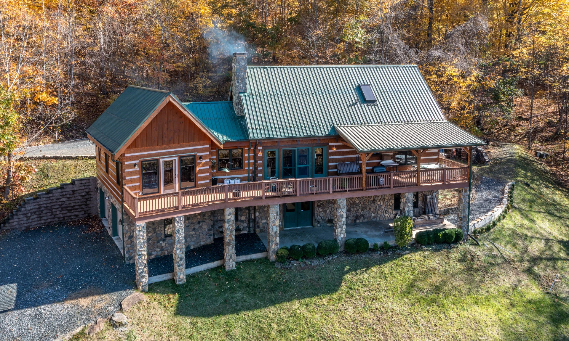 Image number 1 for the current listing