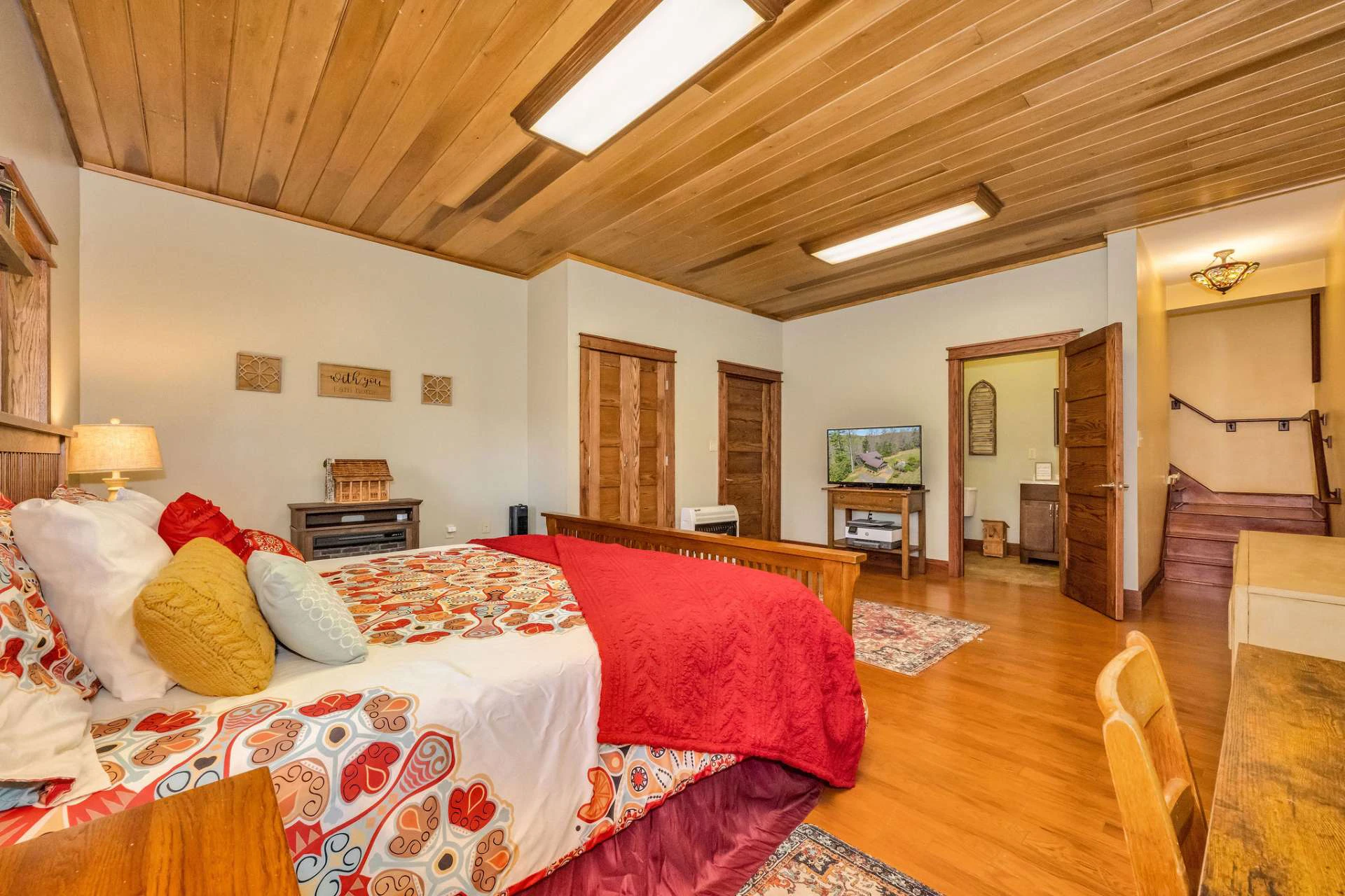 Image number 10 for the current listing