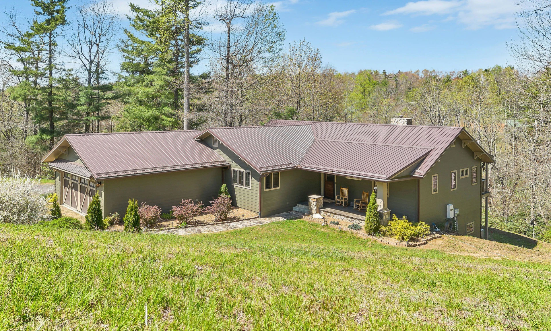 Image number 1 for the current listing
